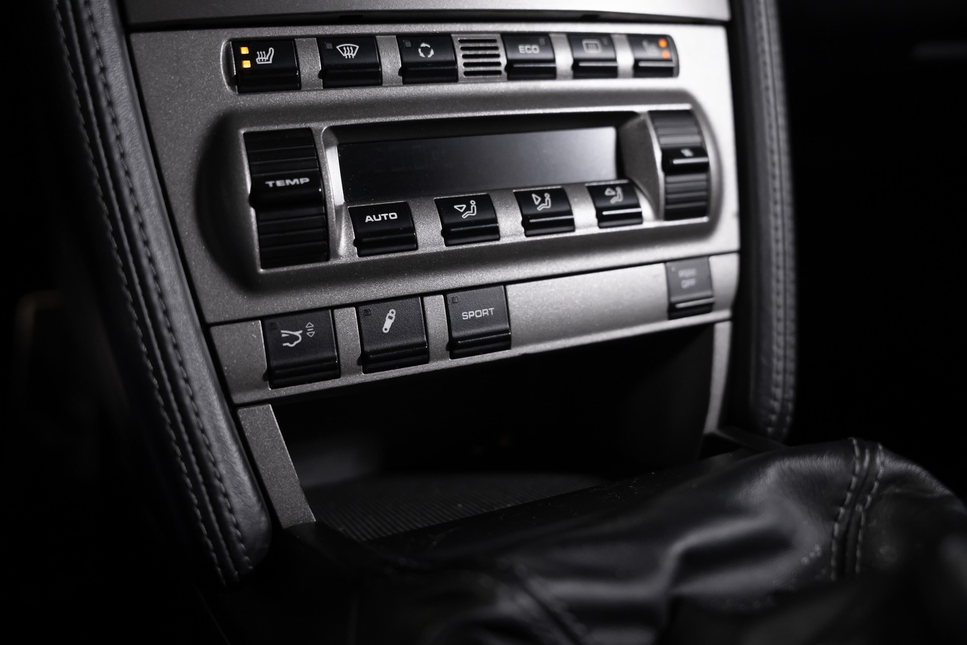 PORSCHE 911 Coupé 3.6 Turbo-image-26