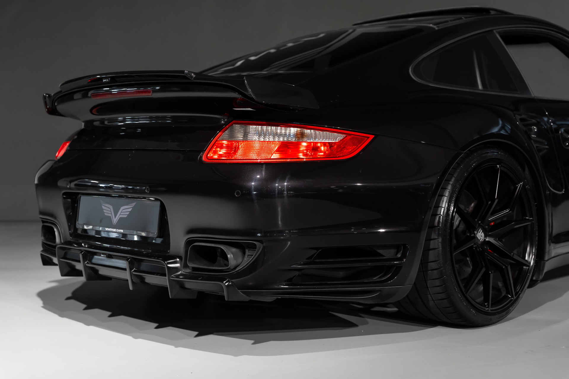 PORSCHE 911 Coupé 3.6 Turbo-image-9