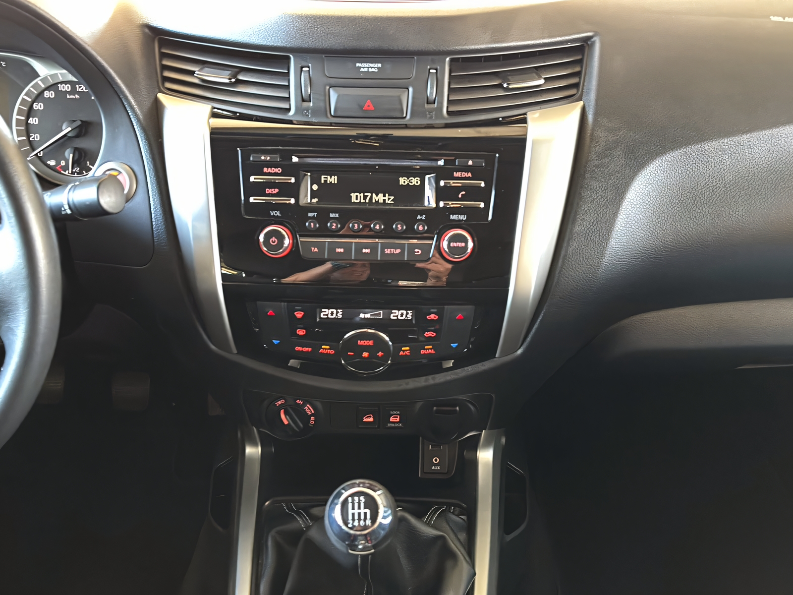 NISSAN Navara 2.3 dCi Double Cab N-Connecta S/S-image-5
