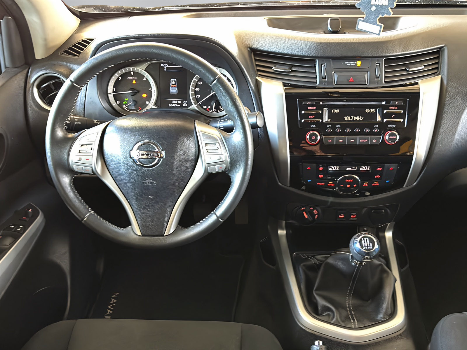 NISSAN Navara 2.3 dCi Double Cab N-Connecta S/S-image-4