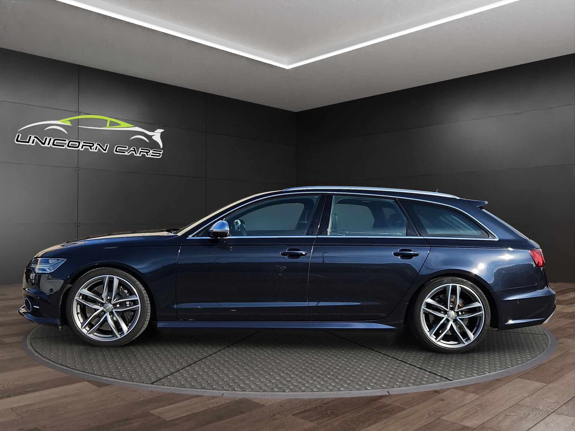 AUDI S6 Avant 4.0 TFSI V8 quattro S-tronic-image-7