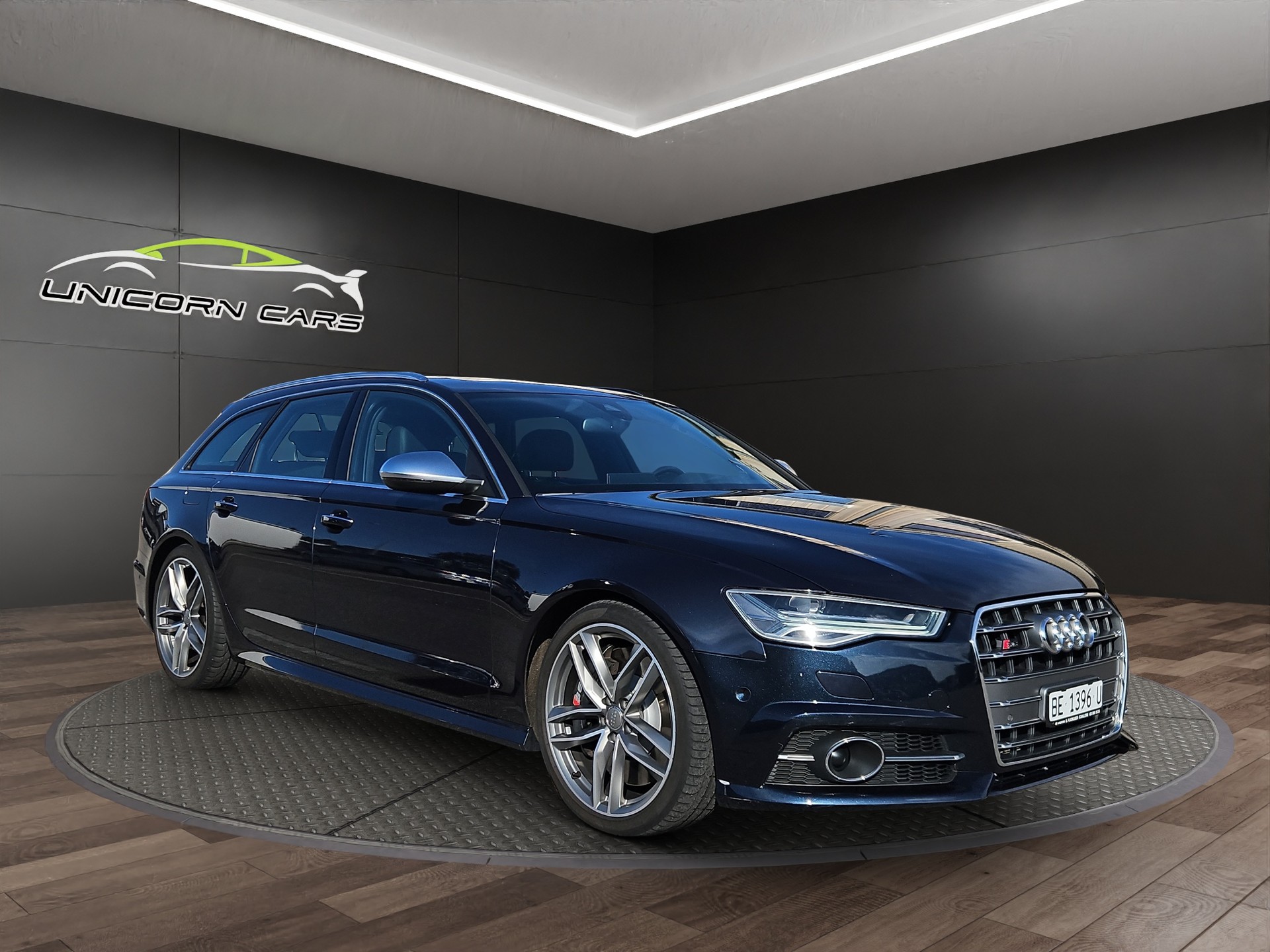 AUDI S6 Avant 4.0 TFSI V8 quattro S-tronic-image-2