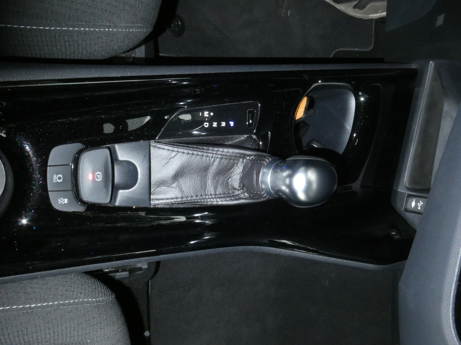 TOYOTA C-HR 1.2 Turbo Trend 4WD Multidrive S-image-12