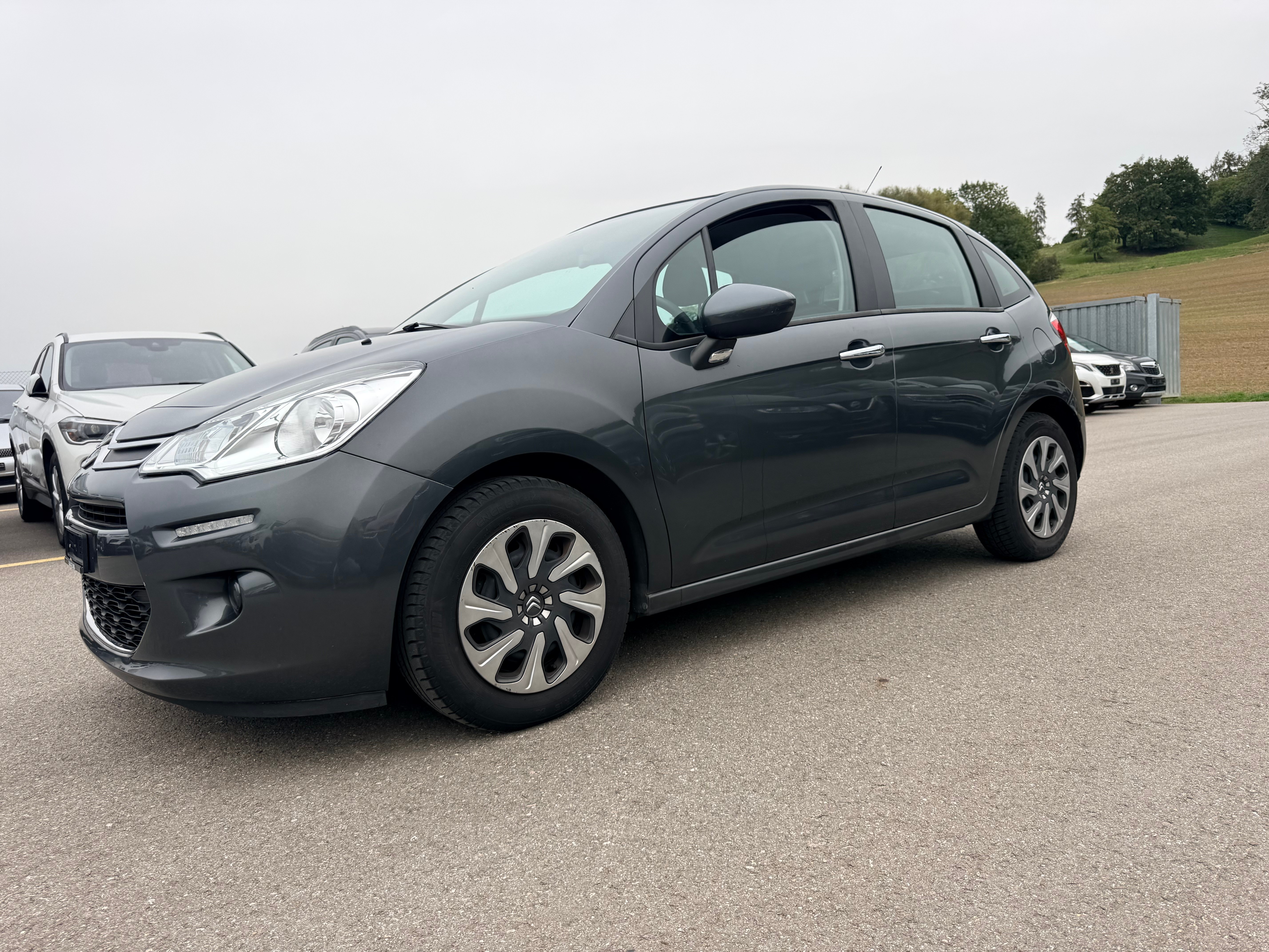 Car photo
