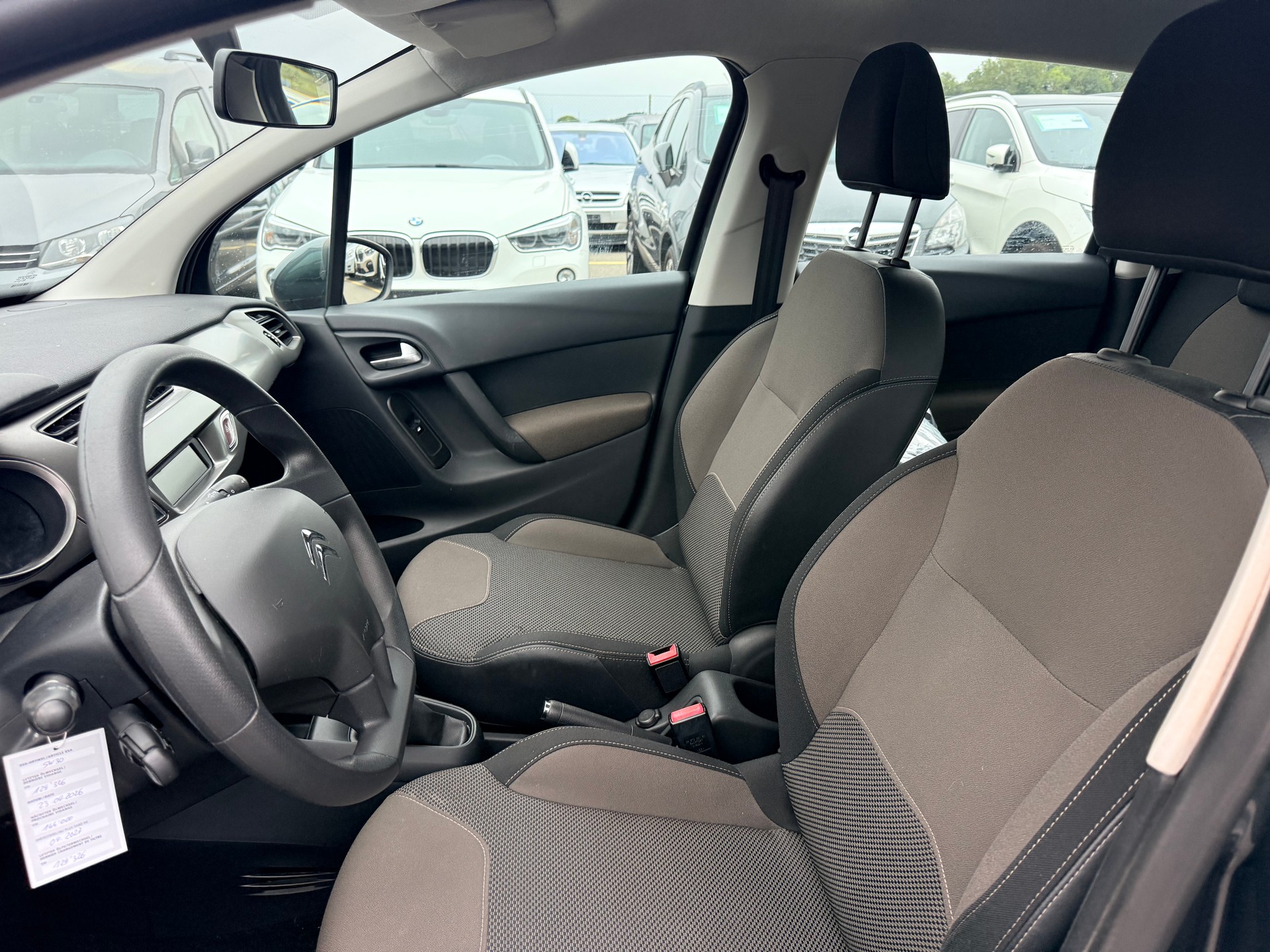 CITROEN C3 1.2i Exclusive-image-14