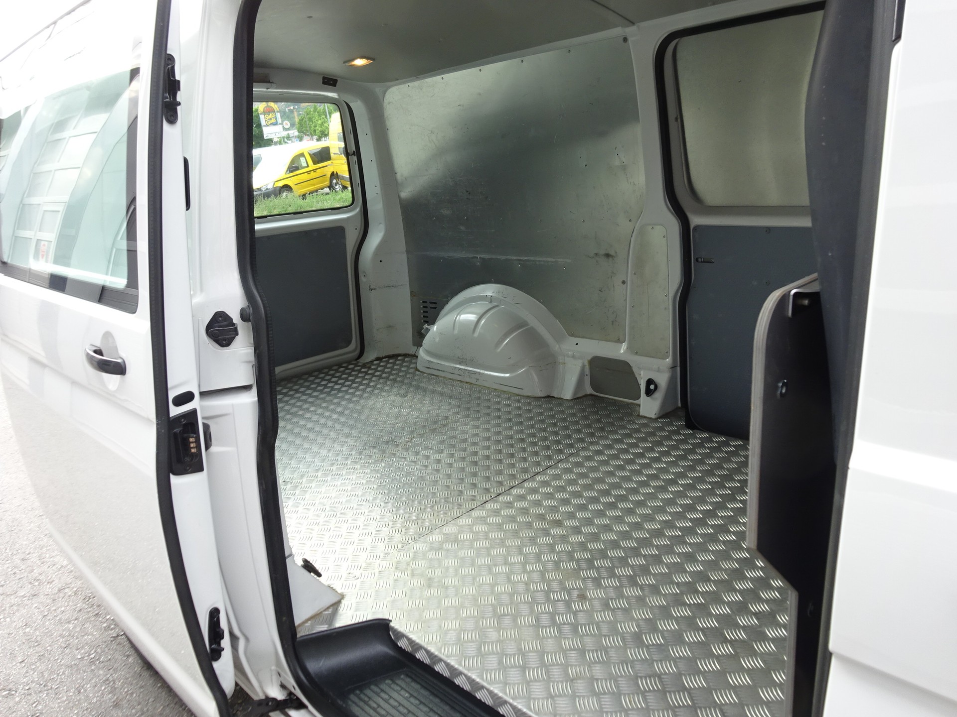 VW T6 2.0 TDI 4Motion long-image-20