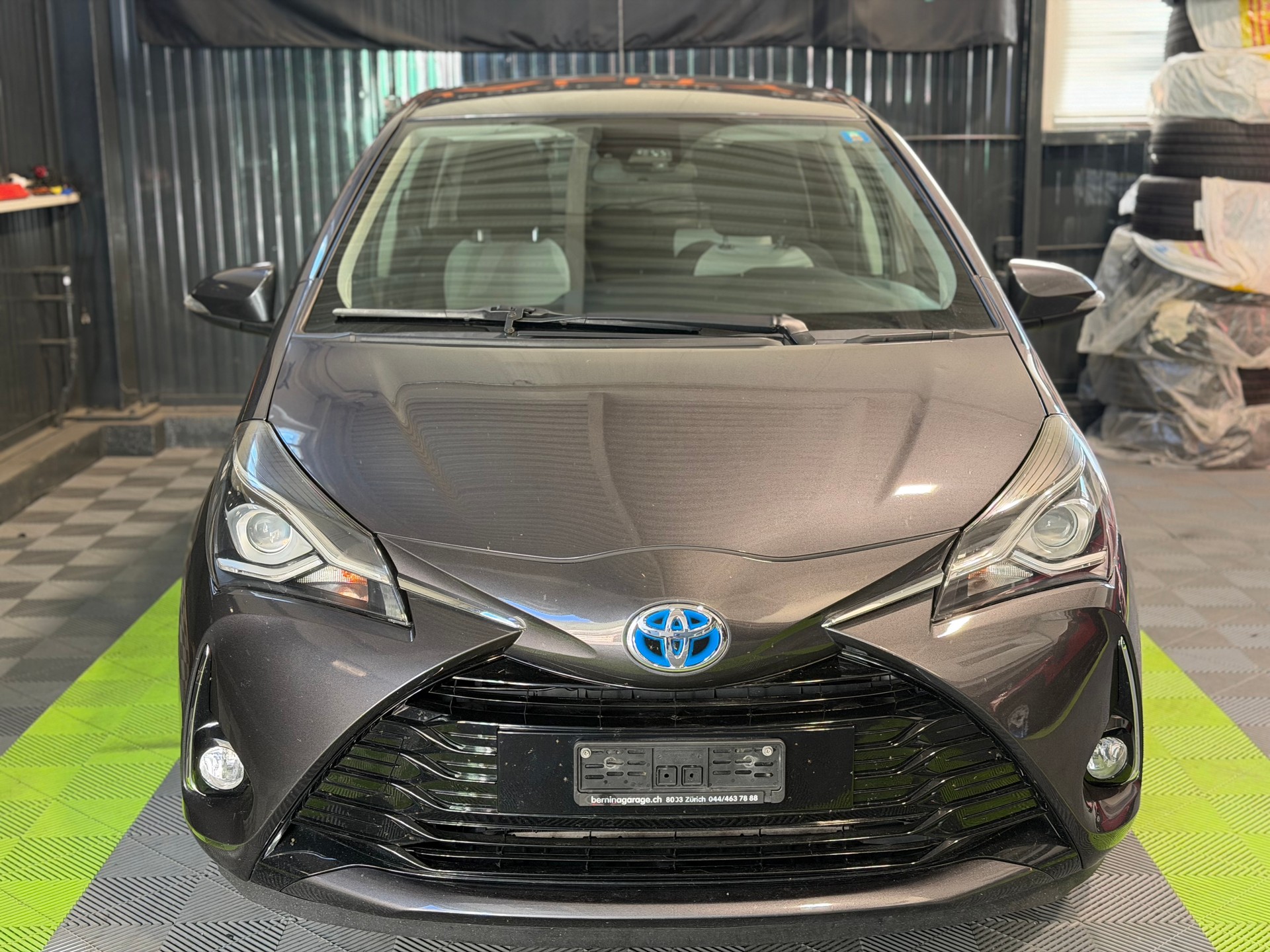 TOYOTA Yaris 1.5 VVT-i Hybrid Premium e-CVT-image-5