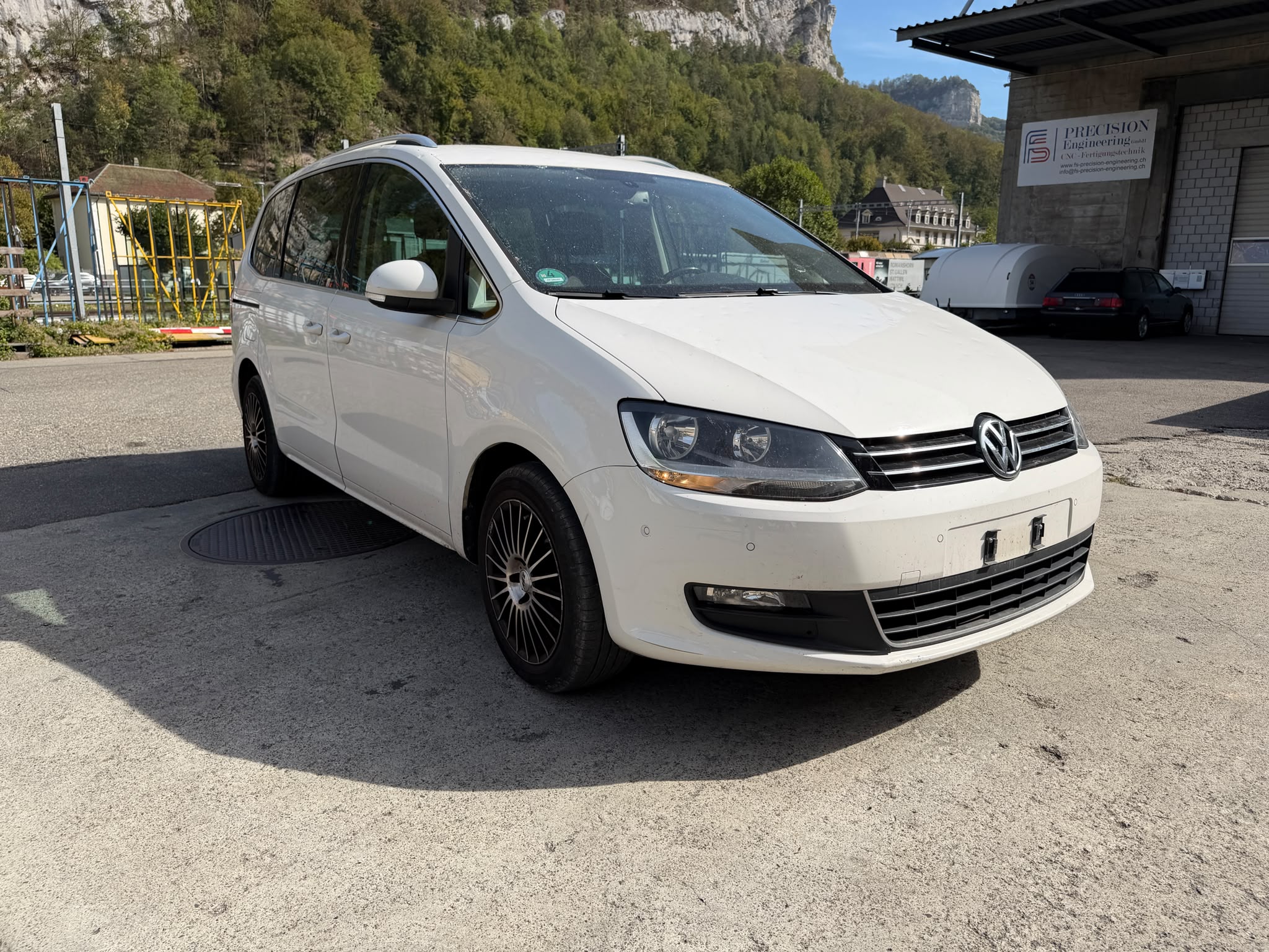 Car photo