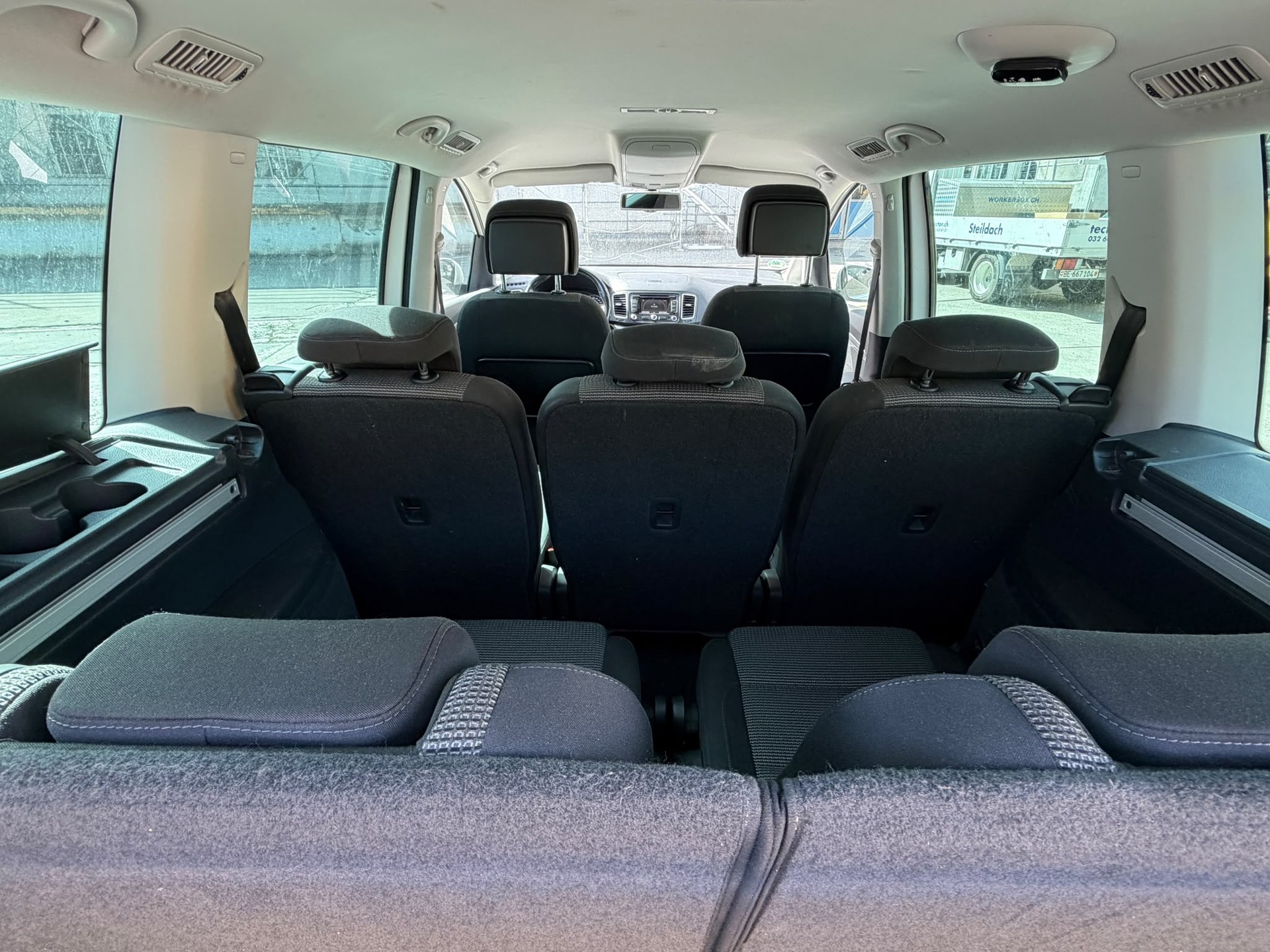 VW Sharan 2.0 TDI BlueMotion Technology Highline DSG-image-14