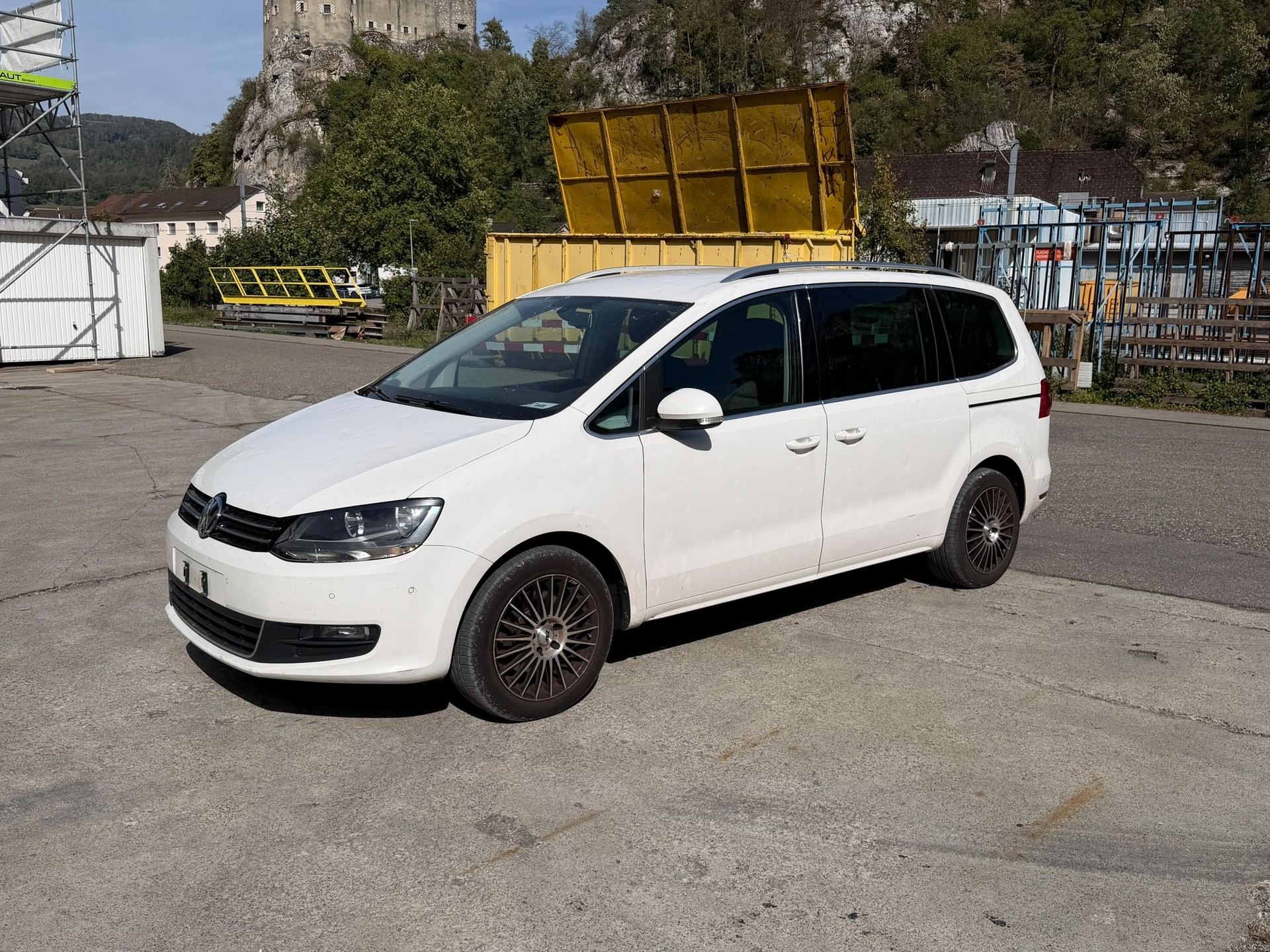 VW Sharan 2.0 TDI BlueMotion Technology Highline DSG-image-16