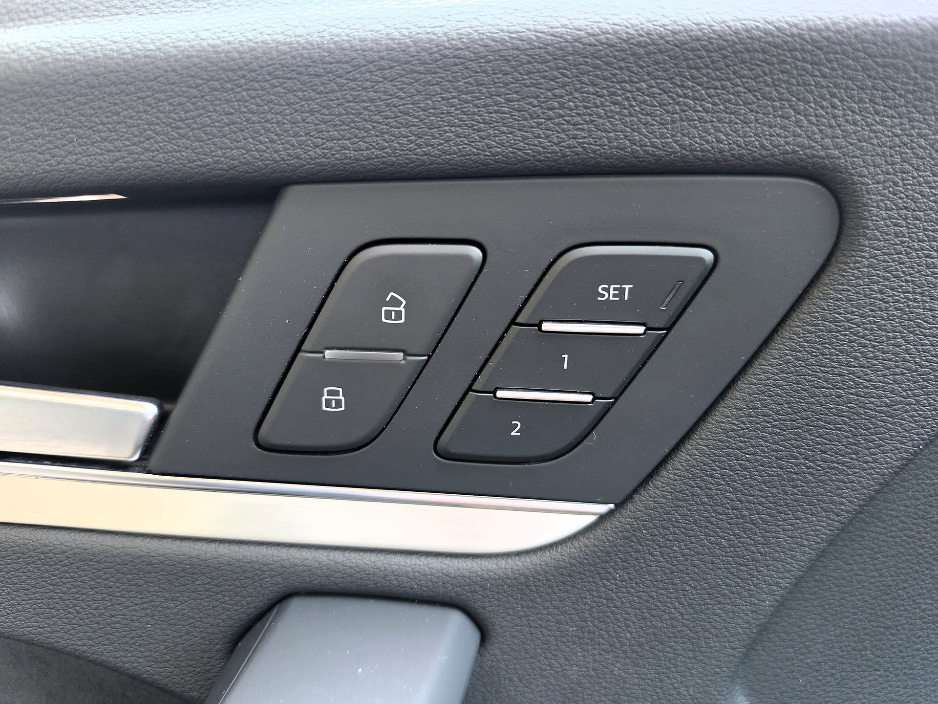 AUDI Q5 45 TFSI S Line quattro S-Tronic-image-14