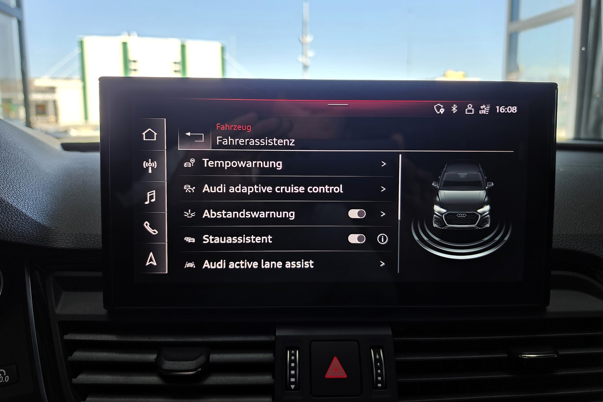 AUDI Q5 45 TFSI S Line quattro S-Tronic-image-10