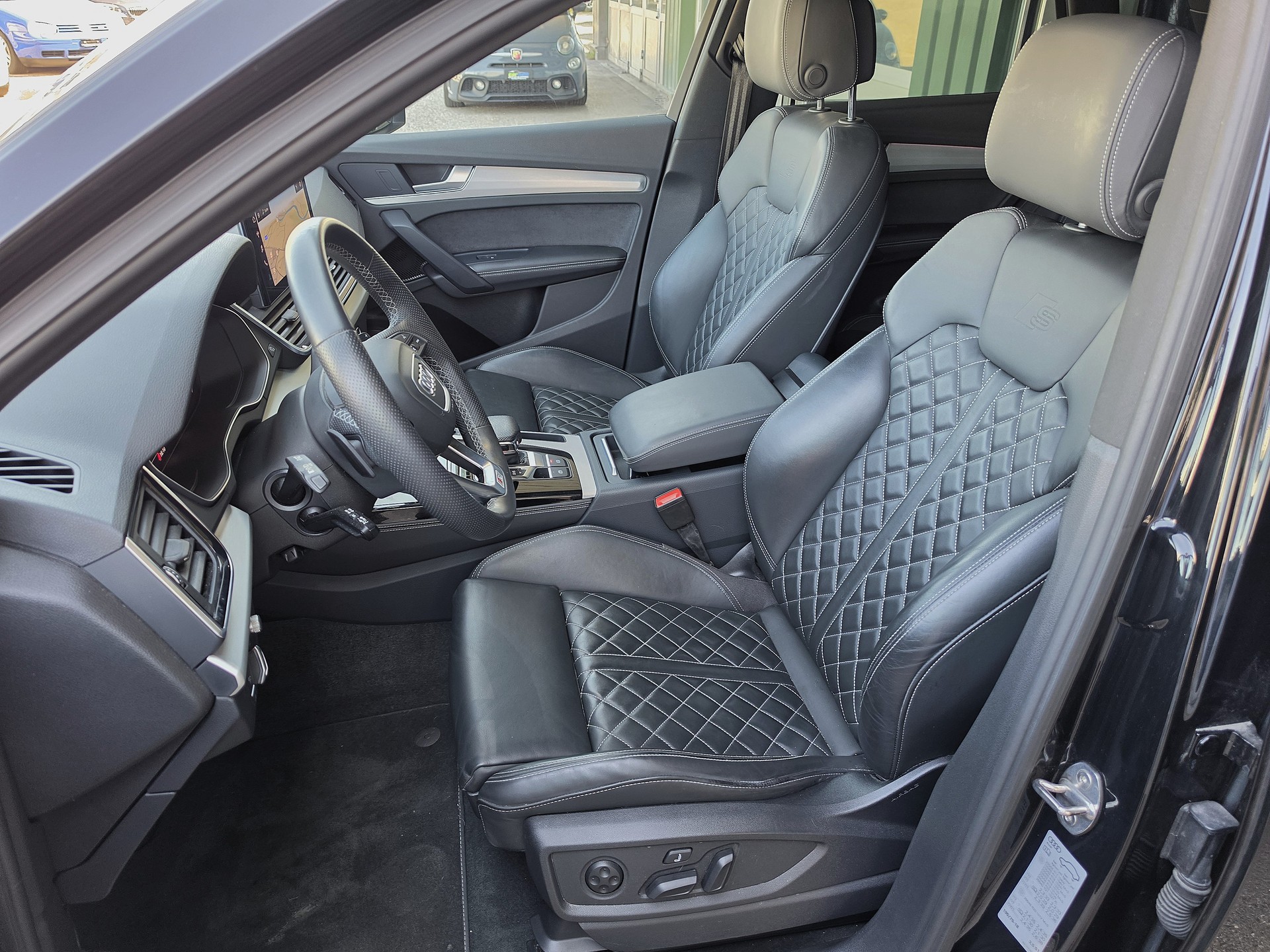AUDI Q5 45 TFSI S Line quattro S-Tronic-image-8