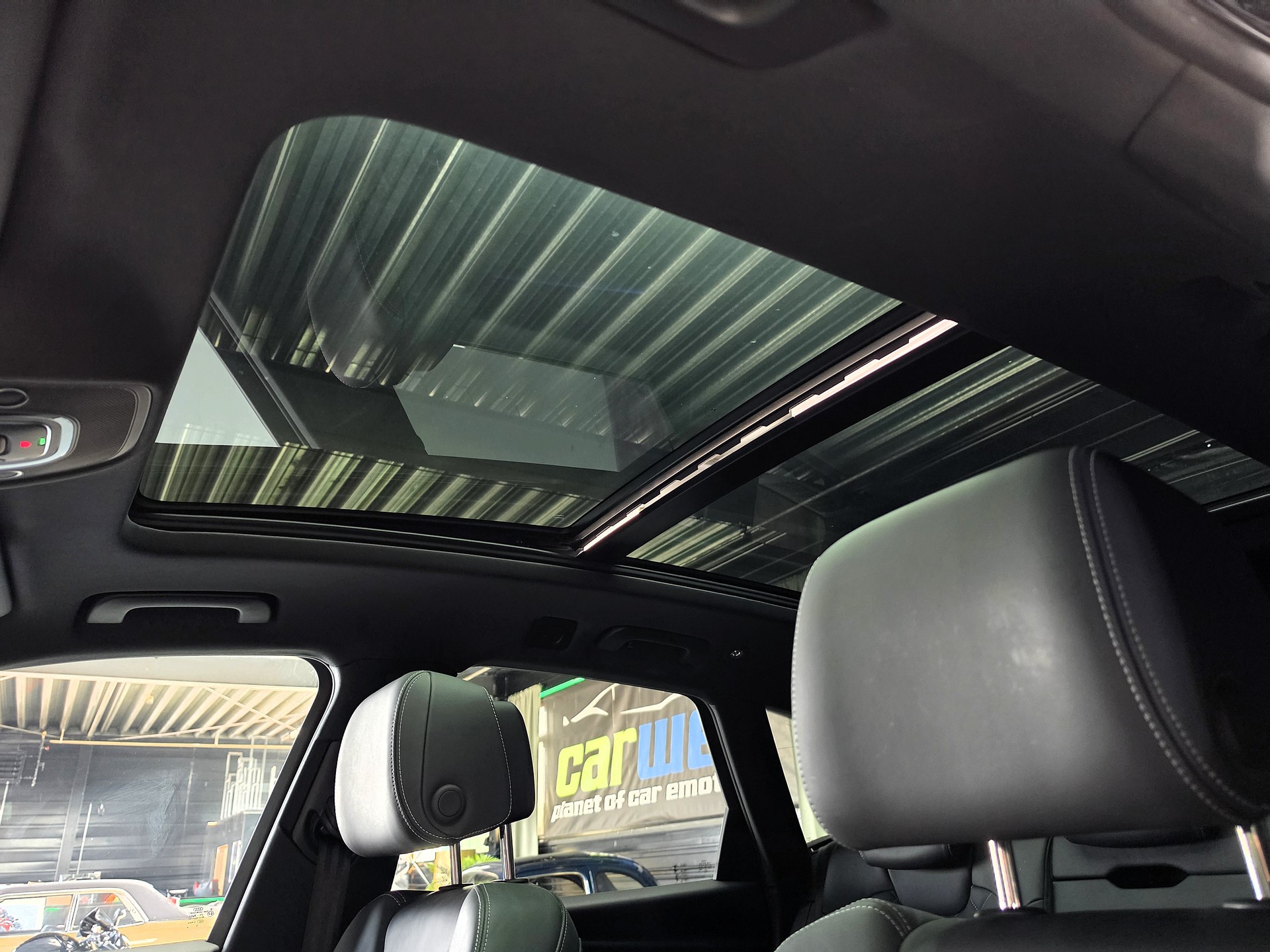 AUDI Q5 45 TFSI S Line quattro S-Tronic-image-15