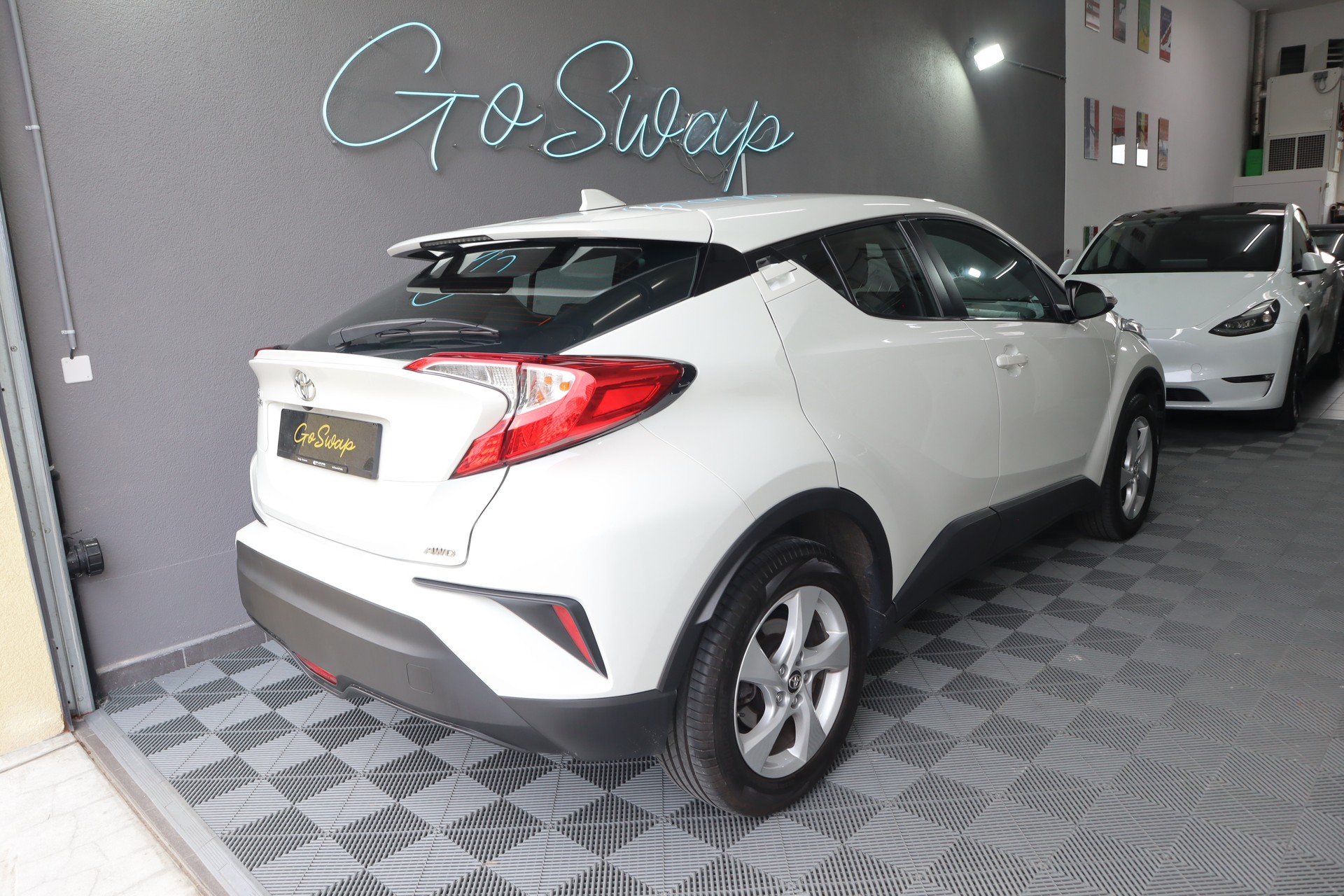 TOYOTA C-HR 1.2 Turbo Comfort 4WD Multidrive S * Caméra de recul *-image-7