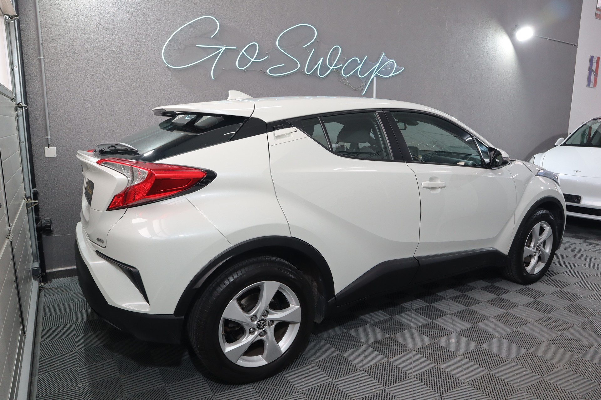 TOYOTA C-HR 1.2 Turbo Comfort 4WD Multidrive S * Caméra de recul *-image-6