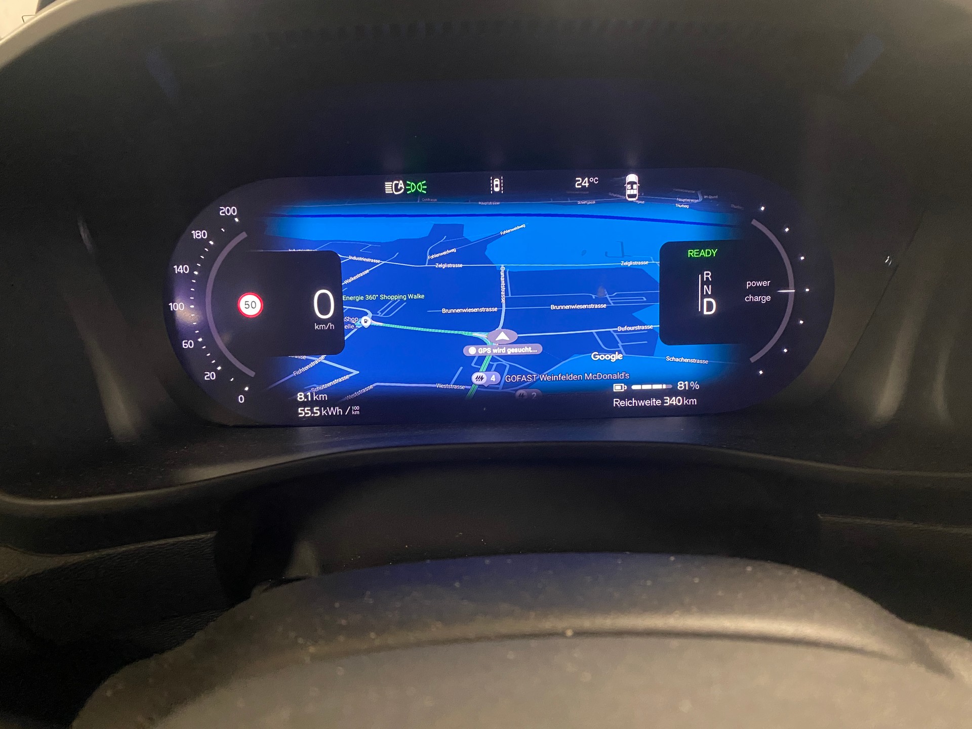 VOLVO XC40 E80 Twin Plus AWD-image-10