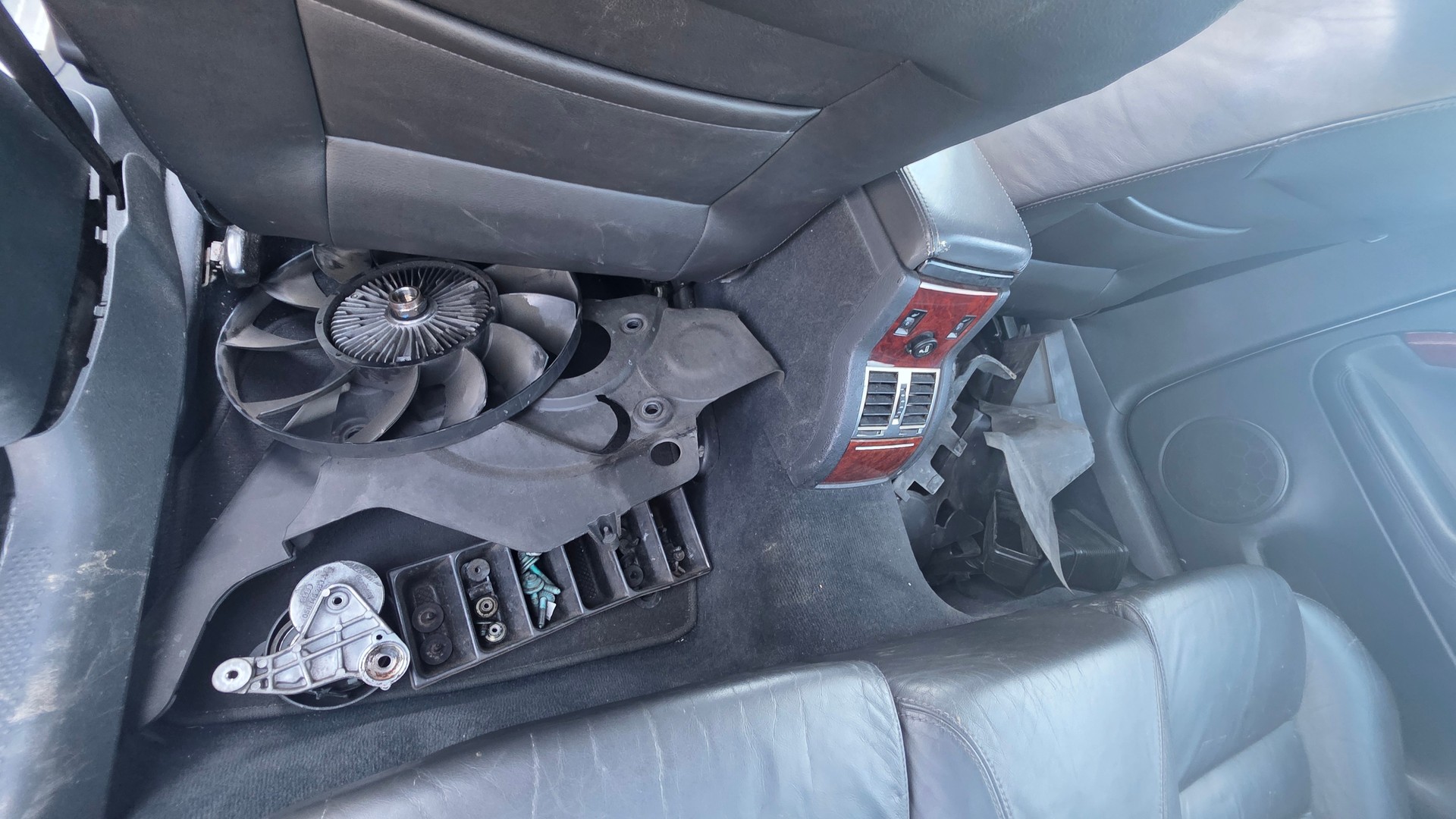 SKODA Superb 2.5 V6 TDi Comfort-image-10