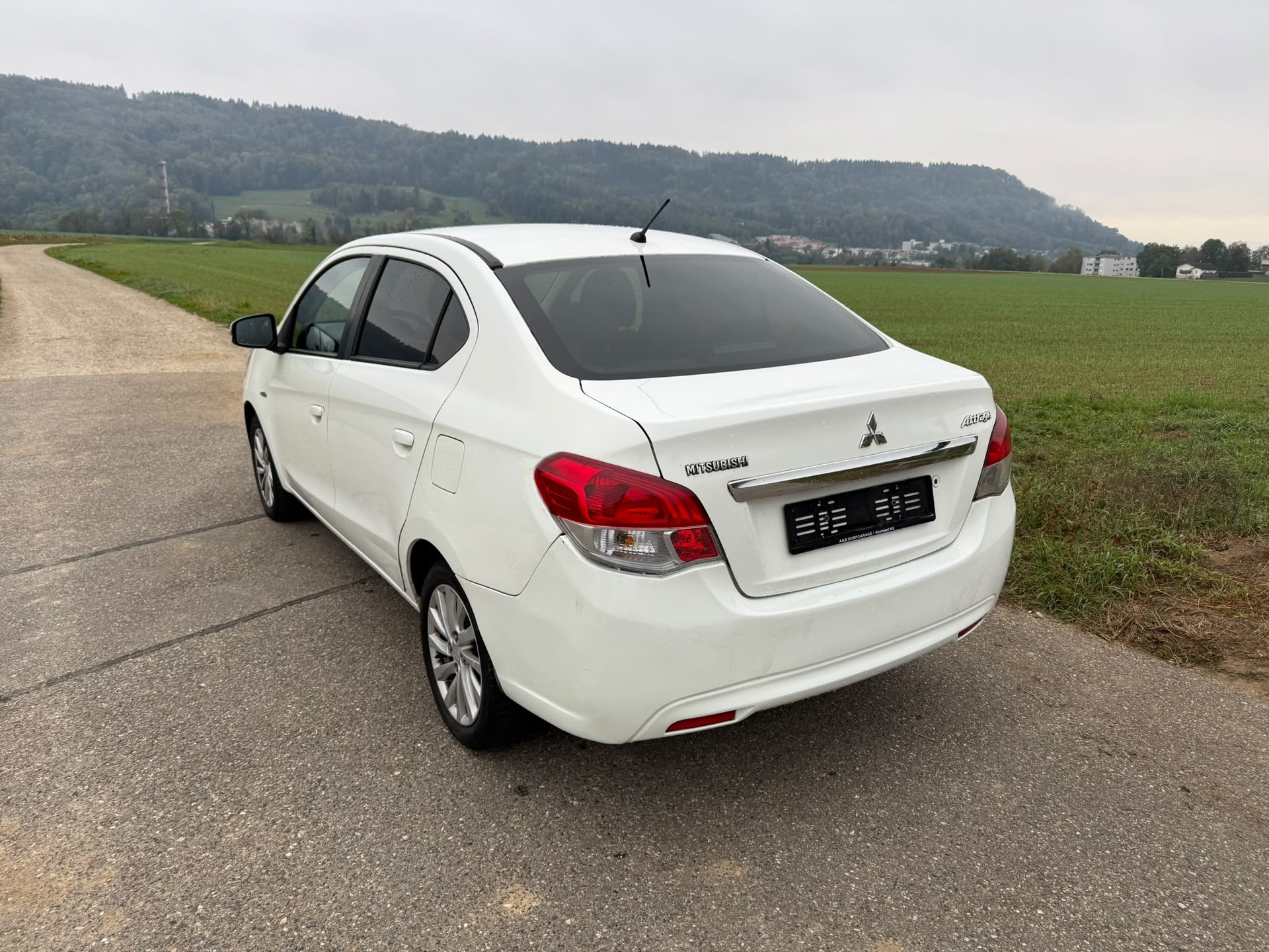 MITSUBISHI Attrage 1.2 Style CVT-image-2