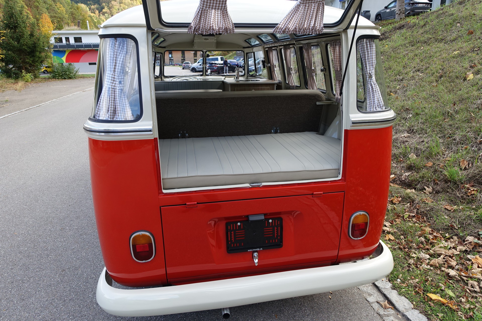 VW VW T1 Bulli Samba Camper-image-7