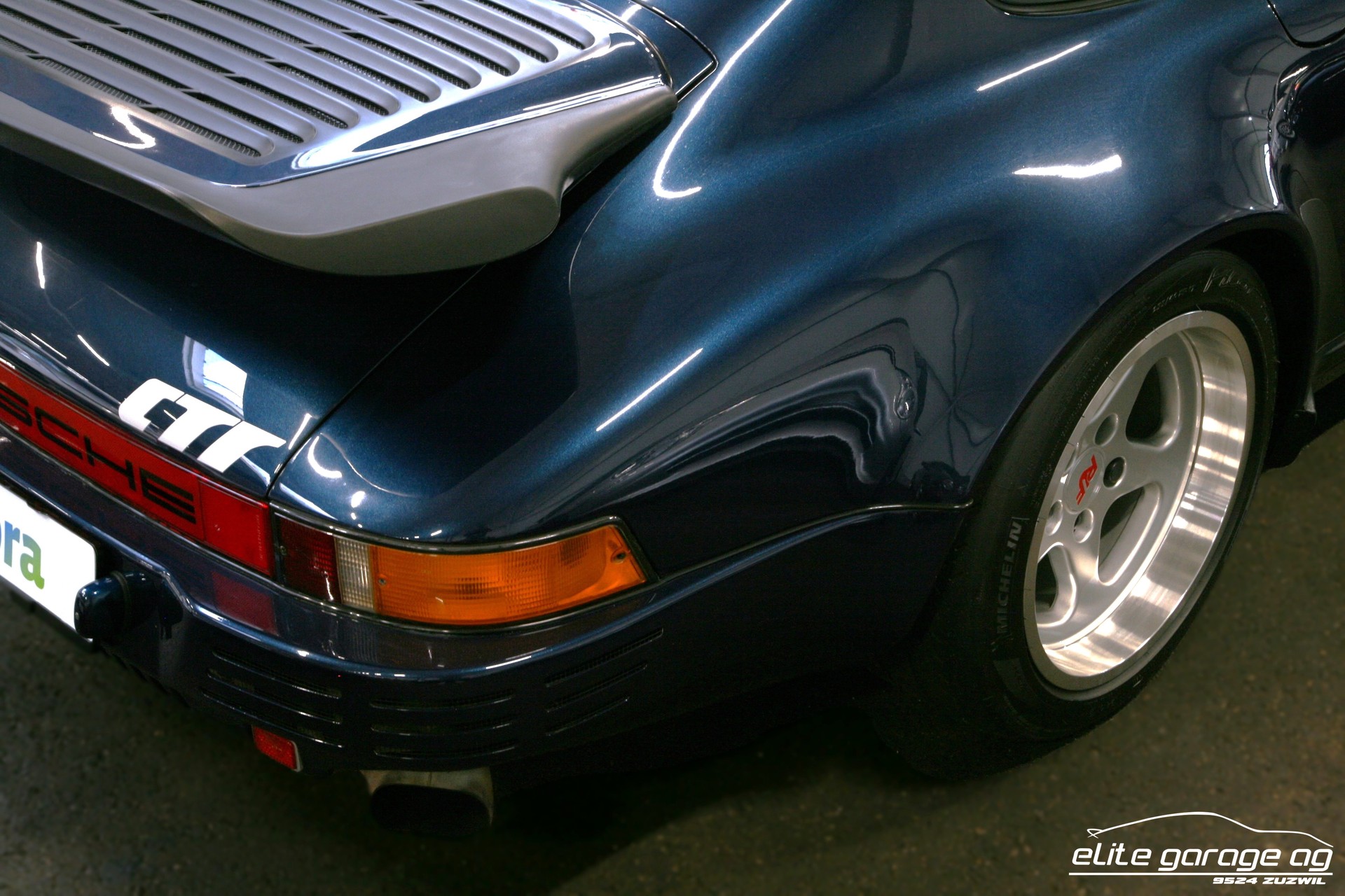PORSCHE 911 RUF CTR "Yellowbird"-image-2