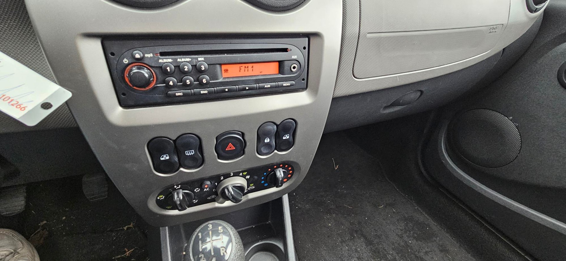 DACIA Sandero 1.6 Ambiance-image-6
