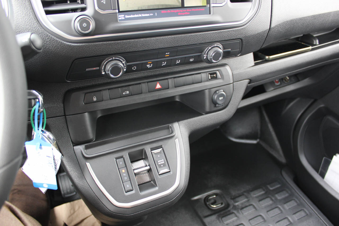 FIAT E-Scudo Kaw. L2 verglast 50 kWh Business Swiss Edition-image-12