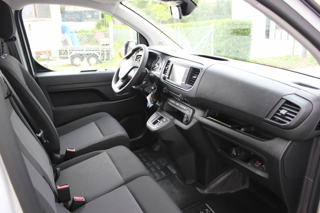 FIAT E-Scudo Kaw. L2 verglast 50 kWh Business Swiss Edition-image-13