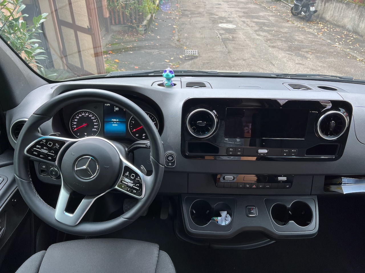 MERCEDES-BENZ Sprinter 419 CDI Standard 9G-TRONIC 4x4-image-8