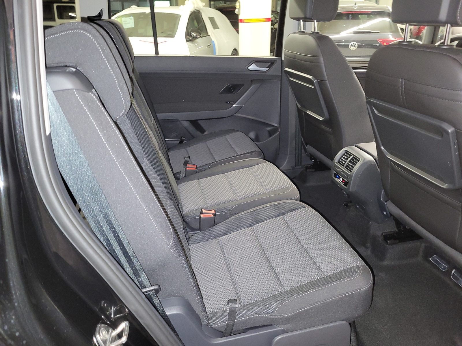 VW Touran 1.5 TSI Comfortline DSG-image-8