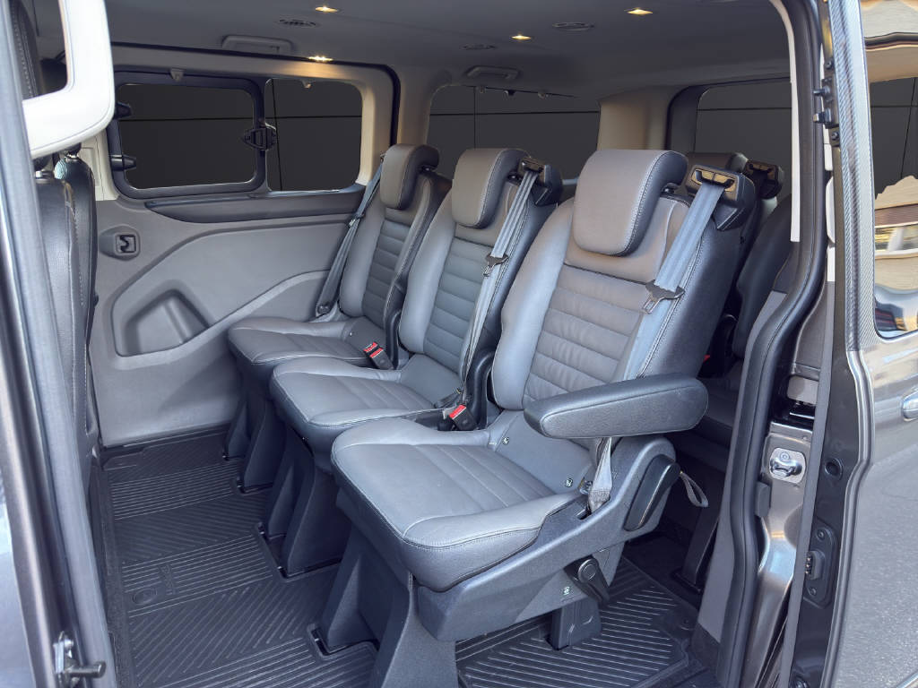 FORD Tourneo Custom 320 L1 2.0 TDCi 185 Titanium-image-13