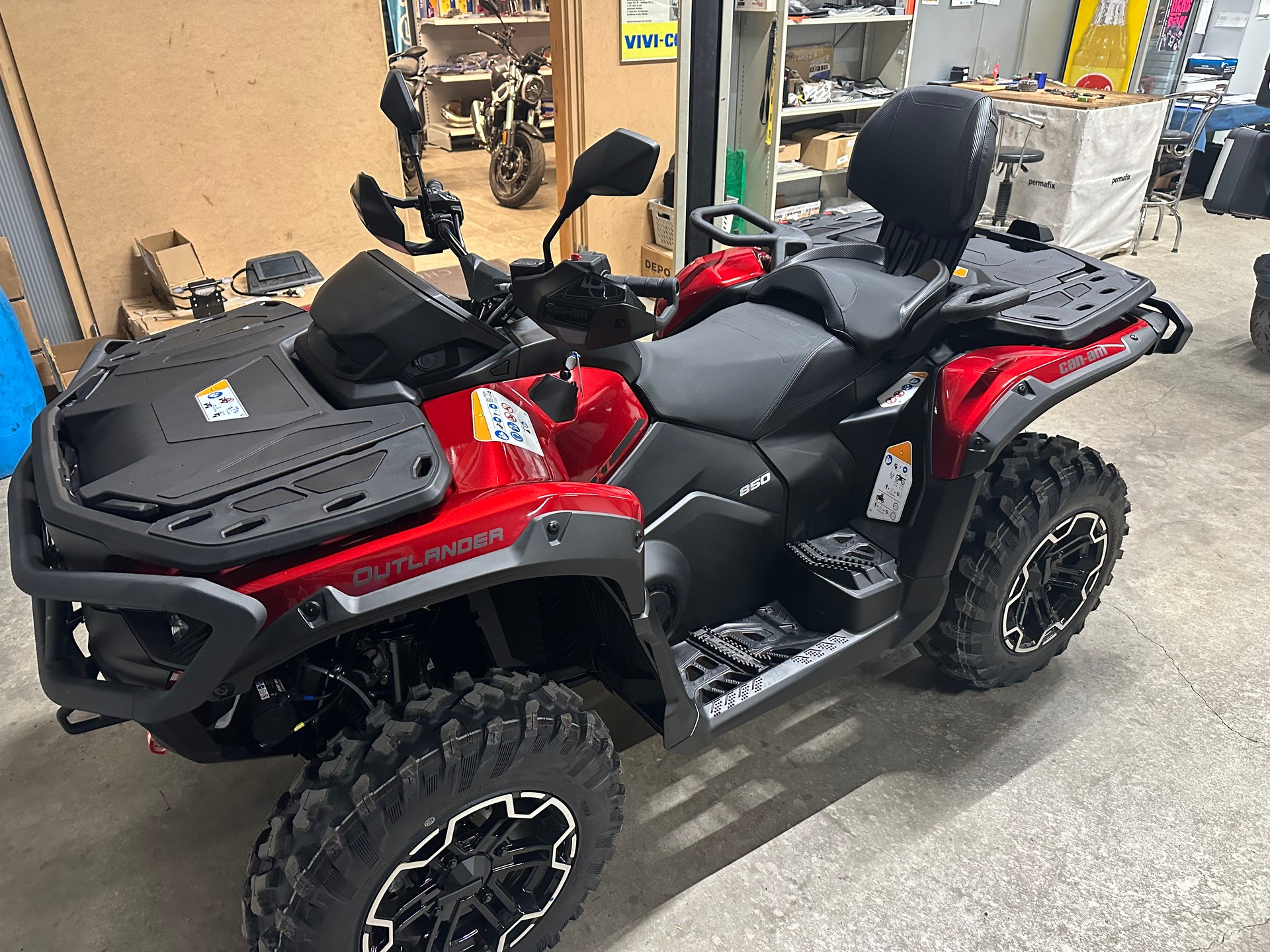 CAN-AM 850 XT MAX ABS T-image-7