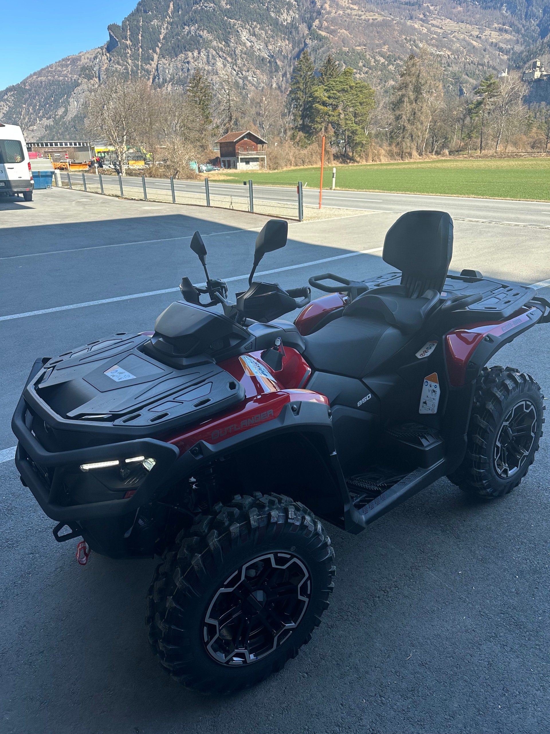 CAN-AM 850 XT MAX ABS T-image-2