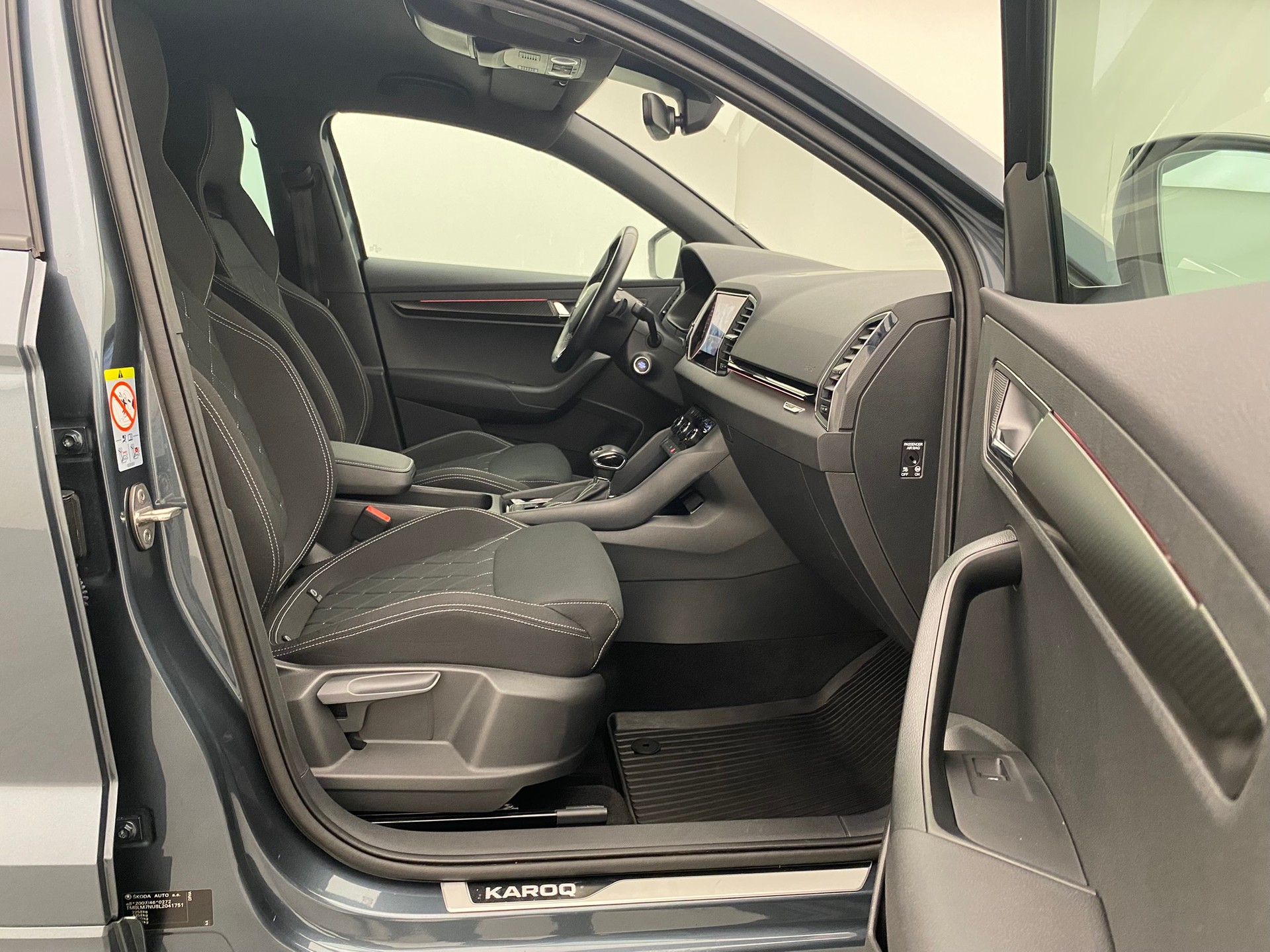 SKODA Karoq 2.0 TDI SCR SportLine 4x4 DSG-image-11