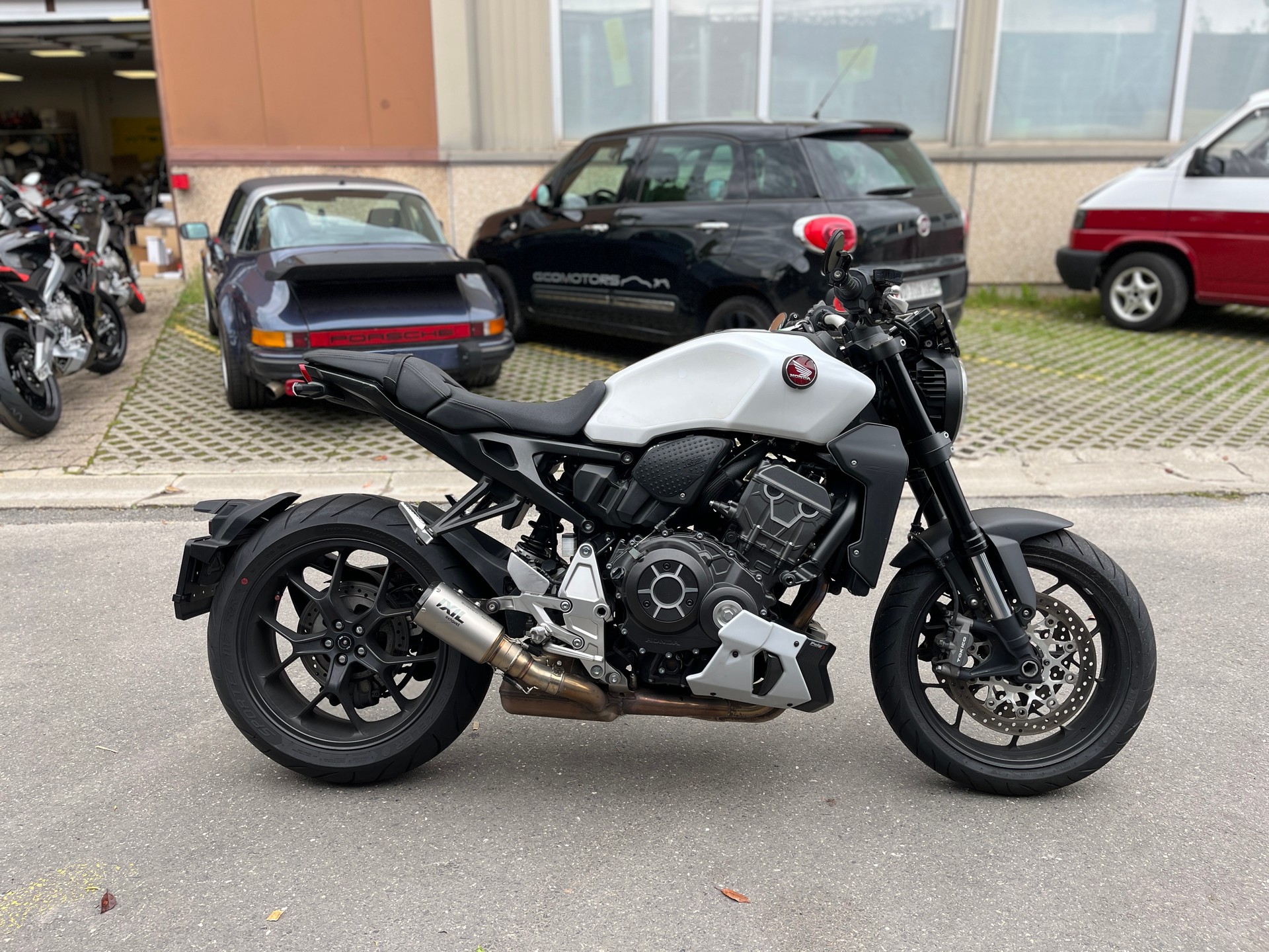 HONDA CB 1000 R ABS-image-6