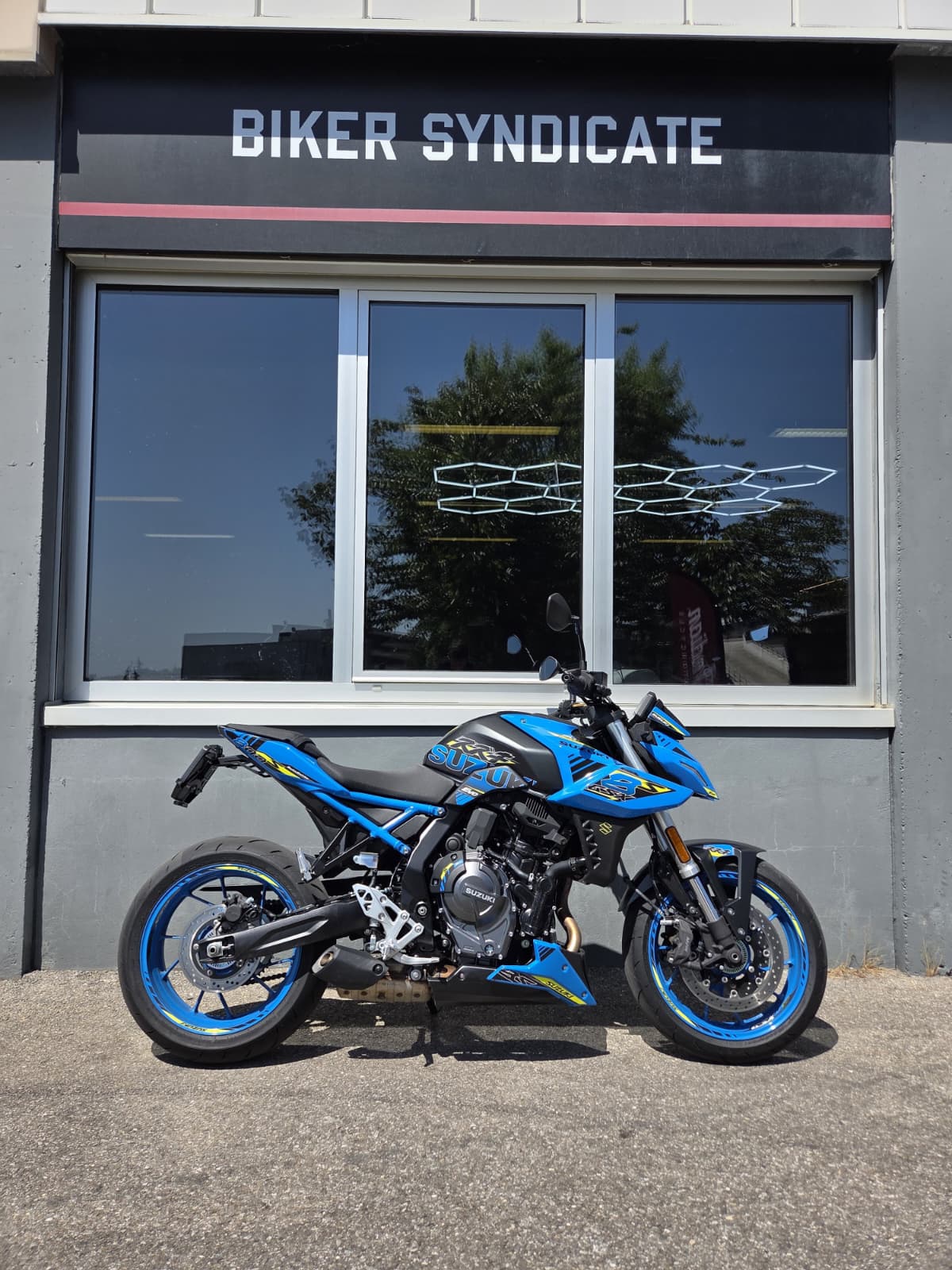 SUZUKI GSX 8 S EVO