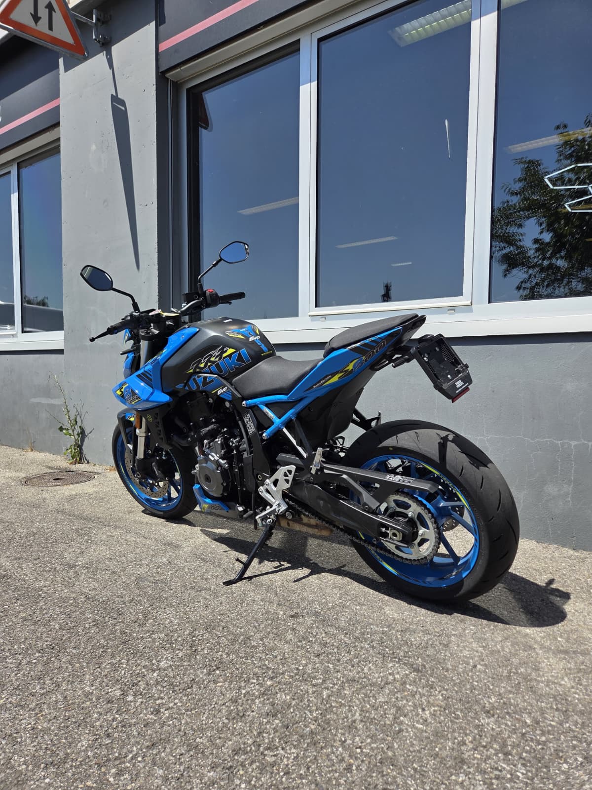 SUZUKI GSX 8 S EVO-image-5