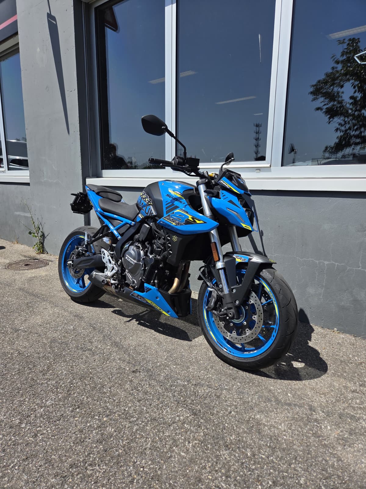 SUZUKI GSX 8 S EVO-image-2