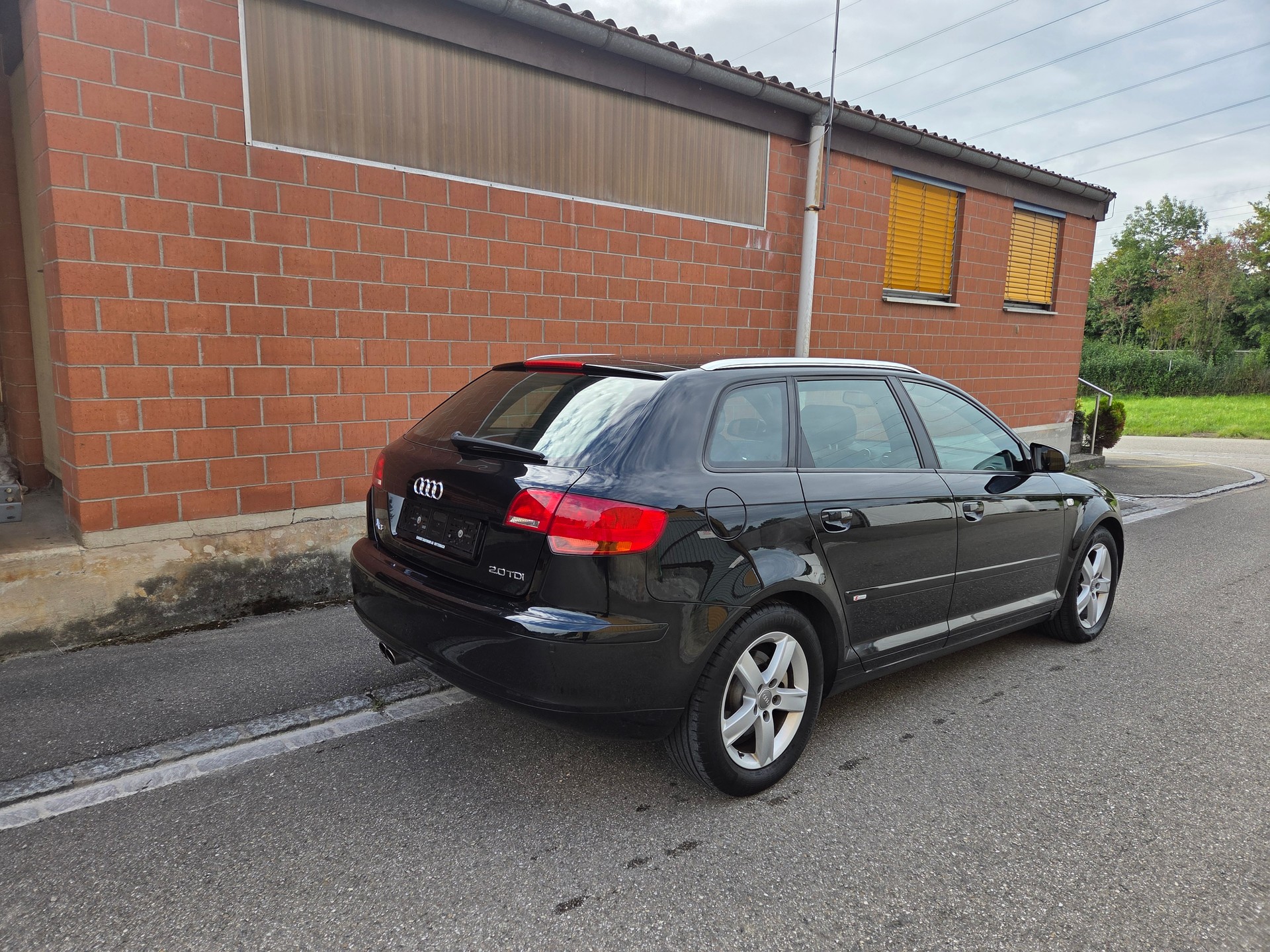 AUDI A3 2.0 TDI S Line-image-6