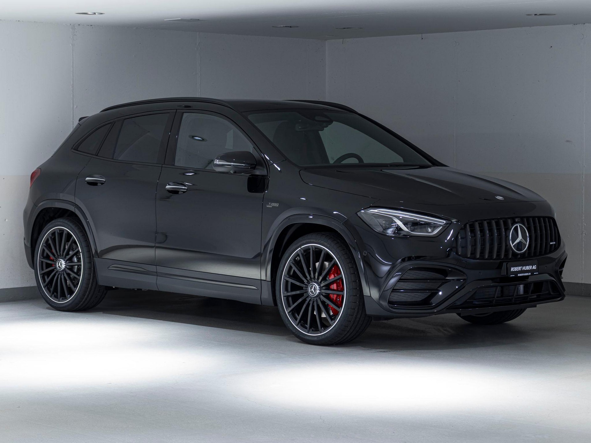MERCEDES-BENZ GLA 35 AMG 4MATIC-image-1