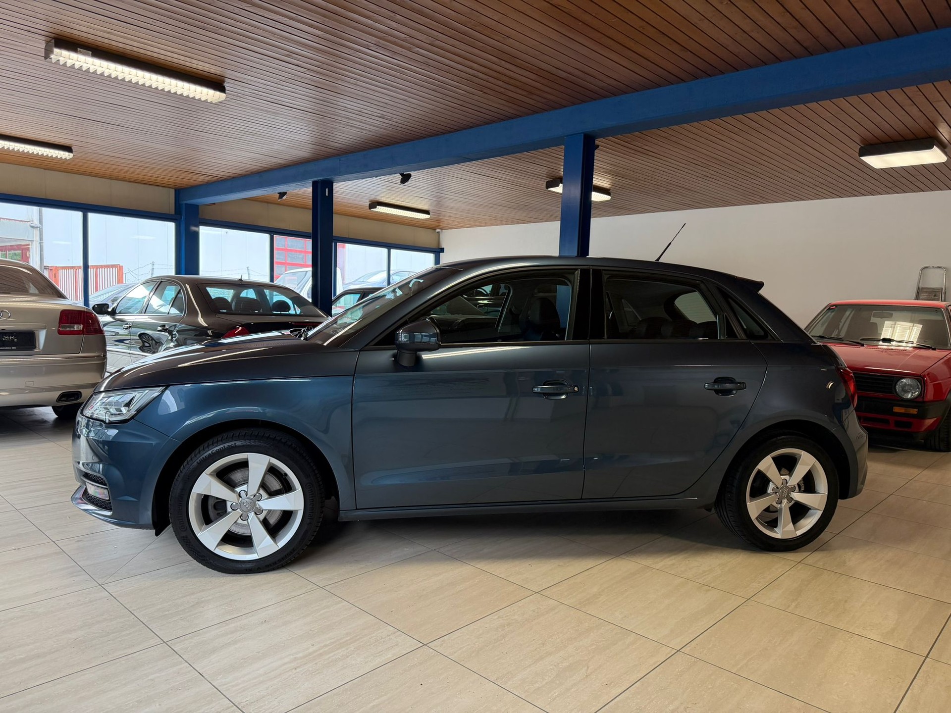 AUDI A1 Sportback 1.4 TFSI S-tronic-image-4