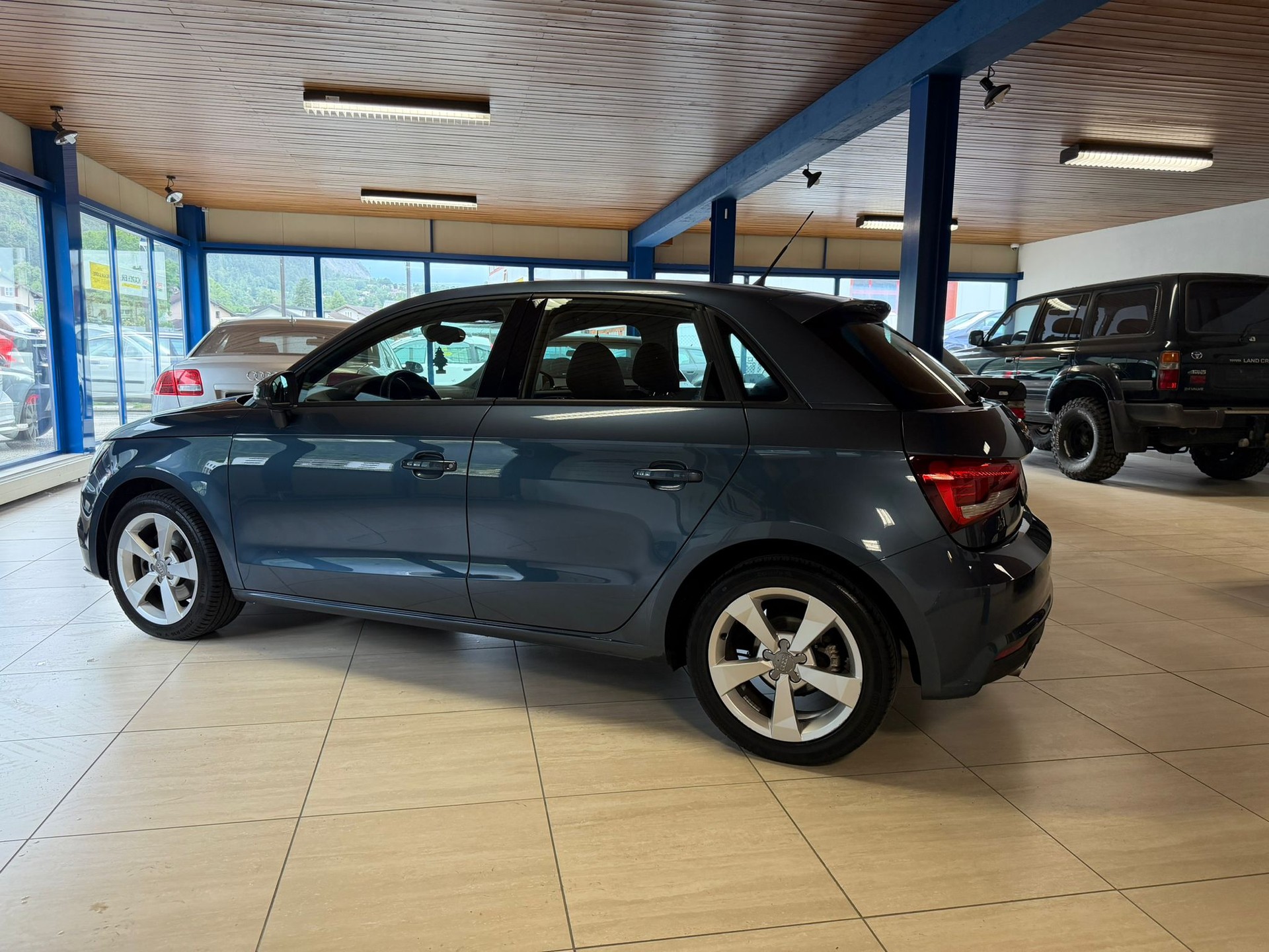 AUDI A1 Sportback 1.4 TFSI S-tronic-image-5