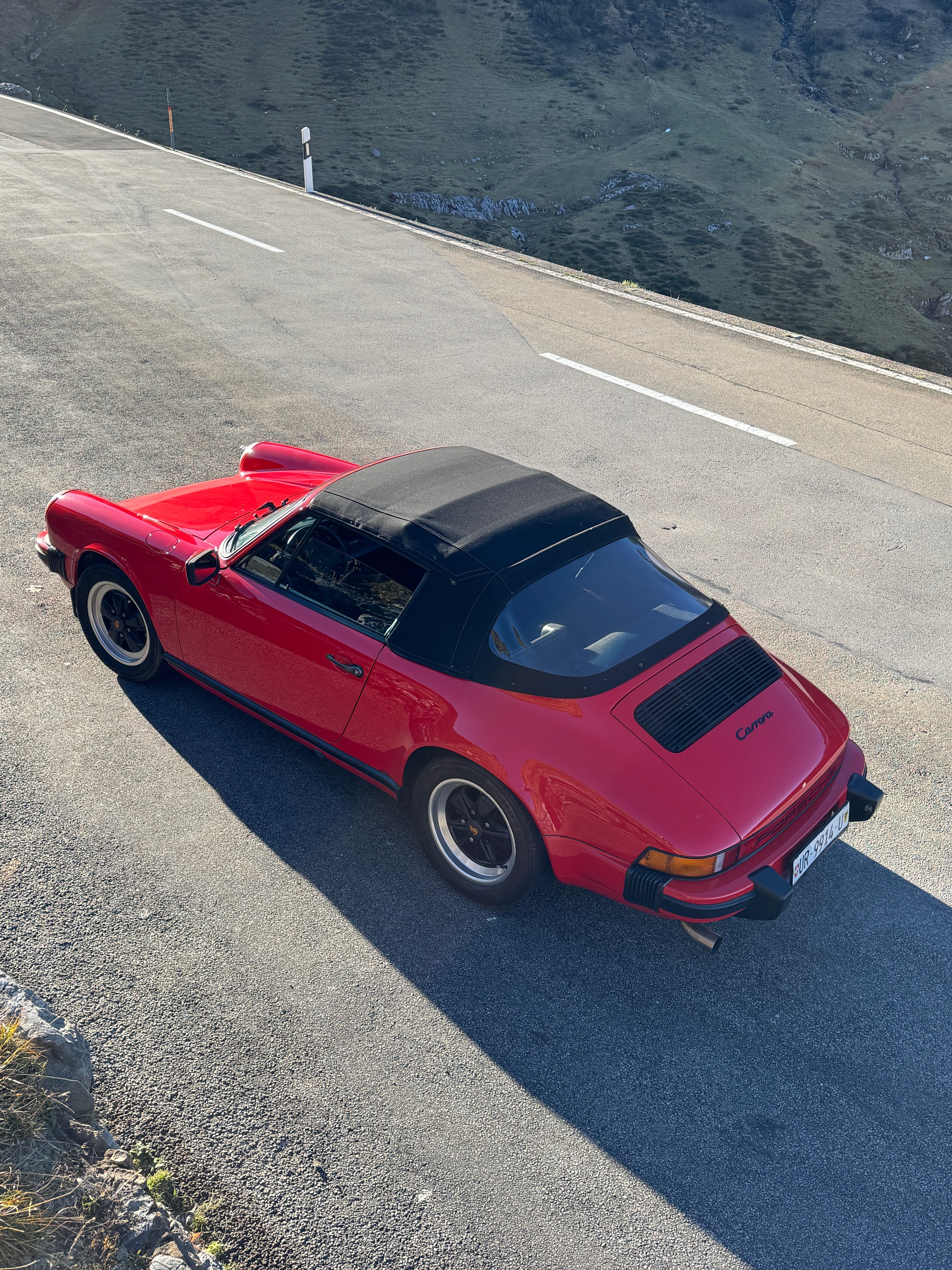 PORSCHE 911 Carrera 3.2-image-10