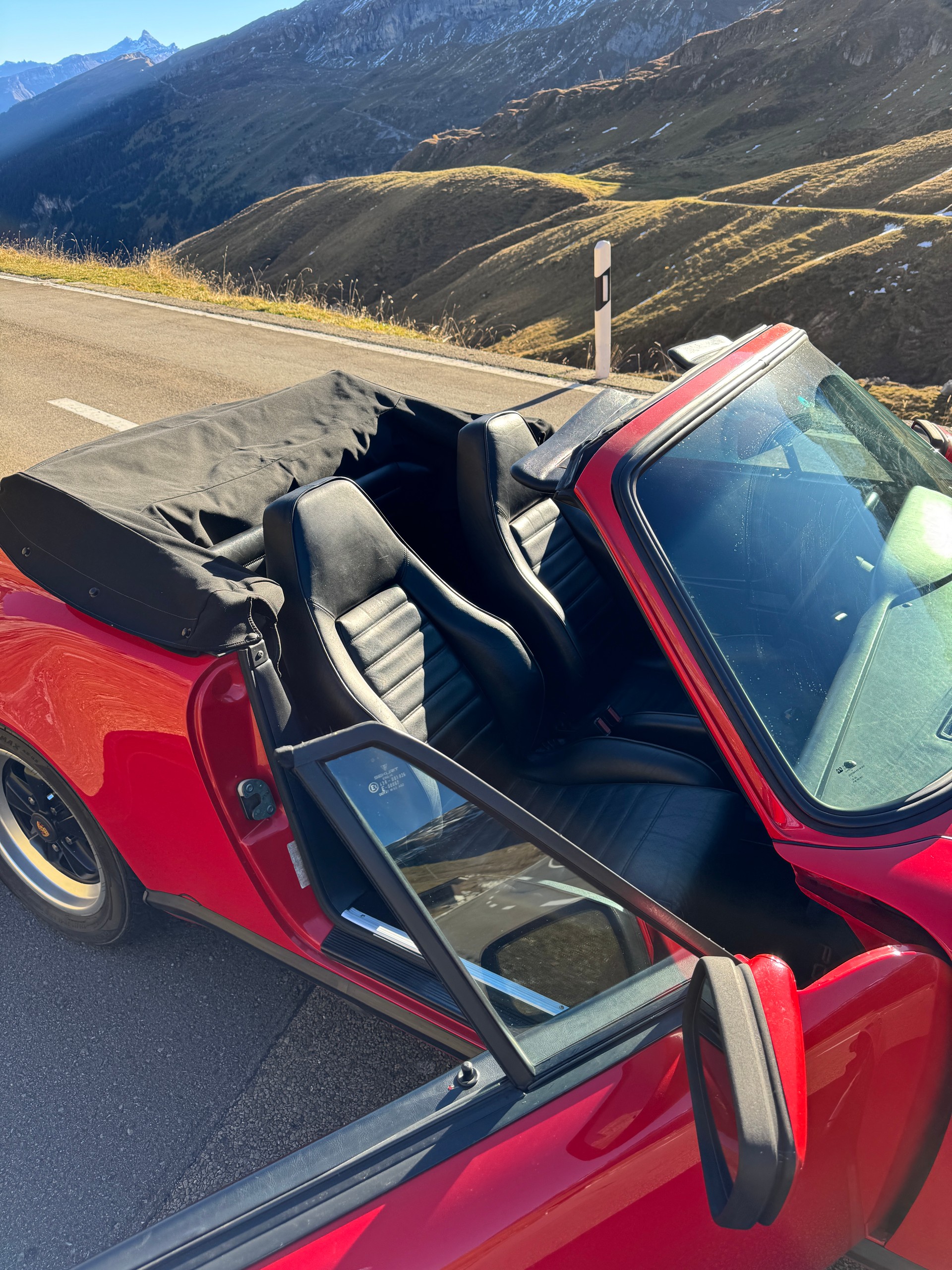PORSCHE 911 Carrera 3.2-image-9