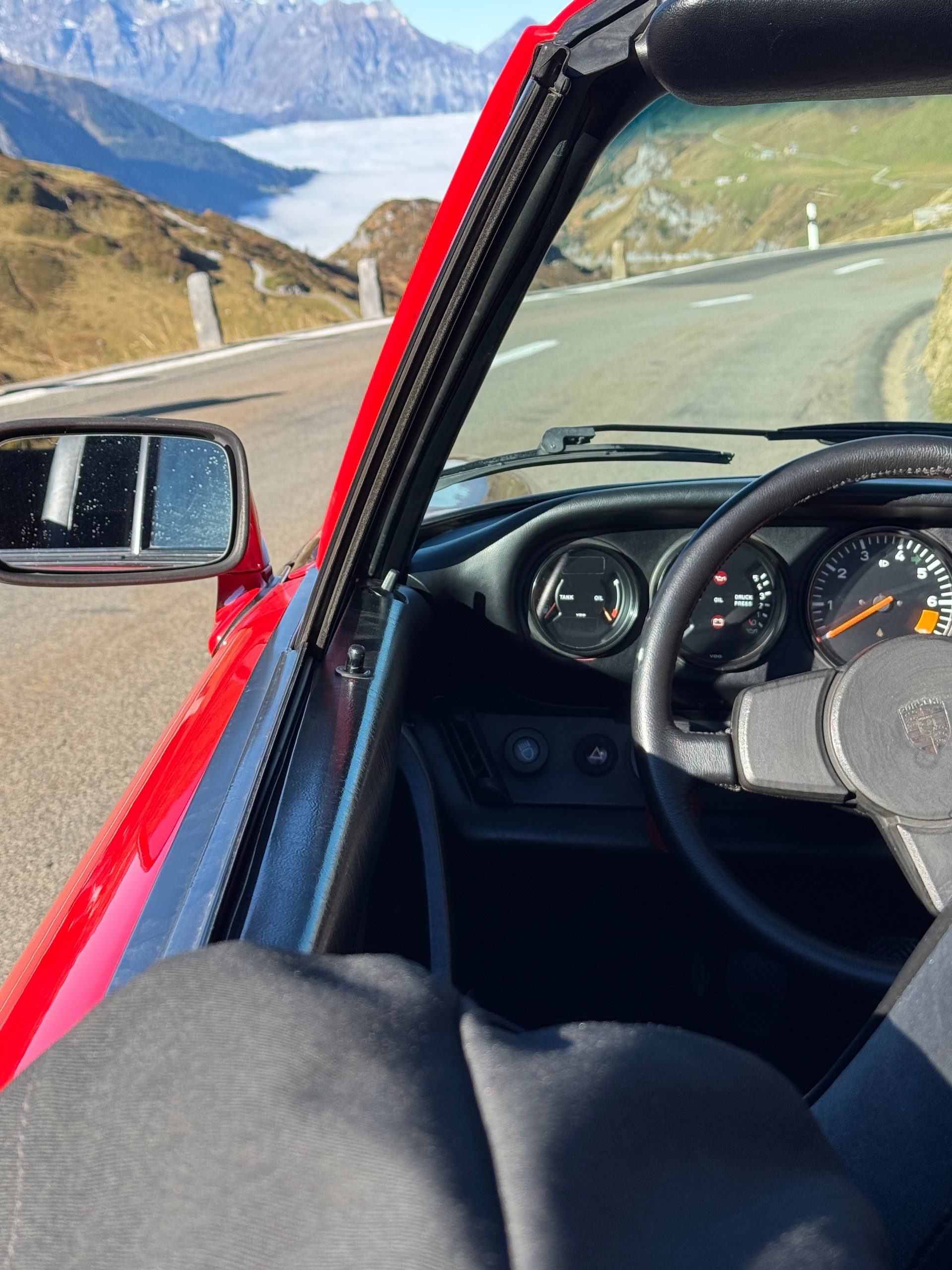 PORSCHE 911 Carrera 3.2-image-8