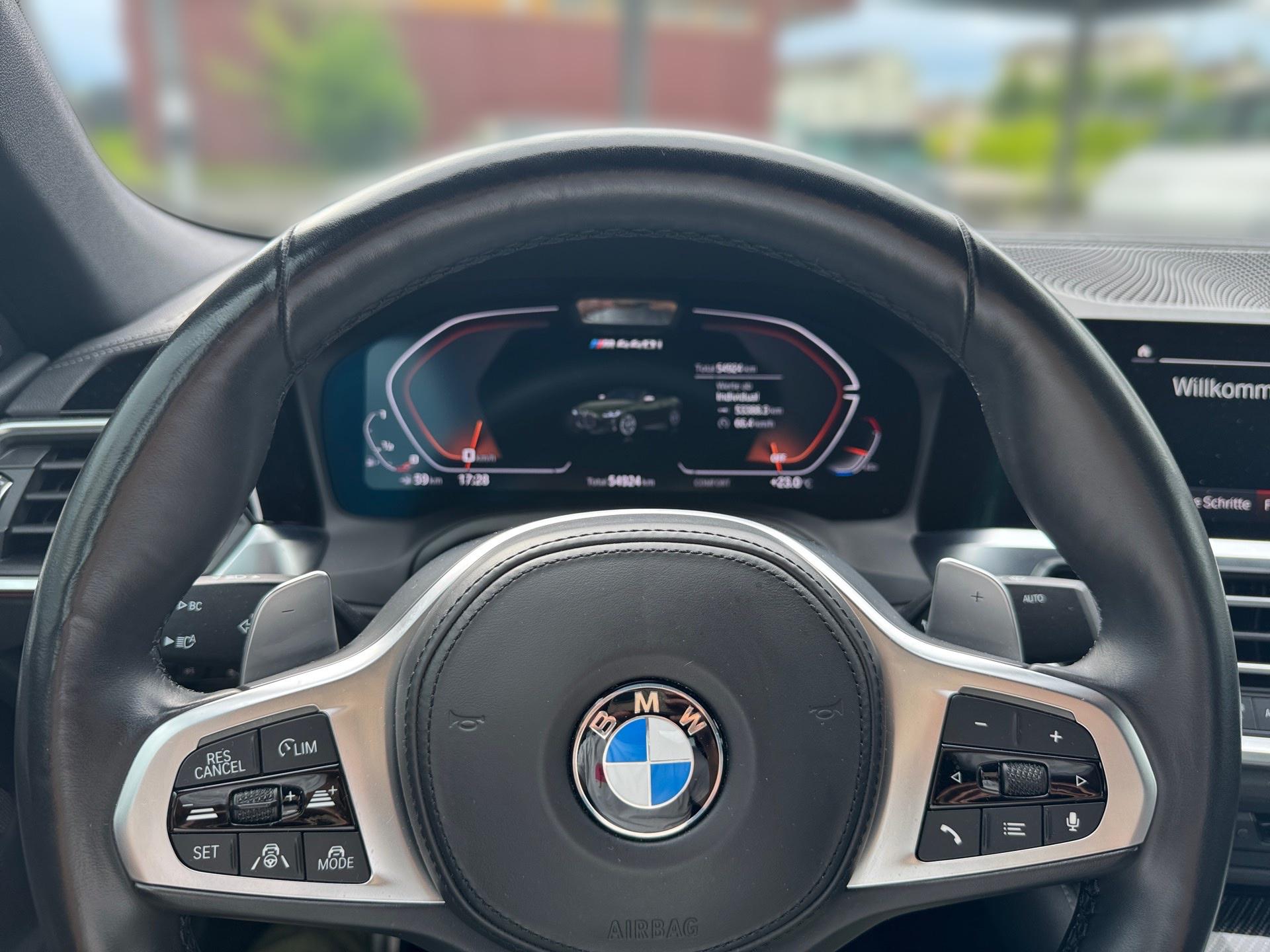 BMW M440i xDrive 48V Cabriolet Steptronic-image-10