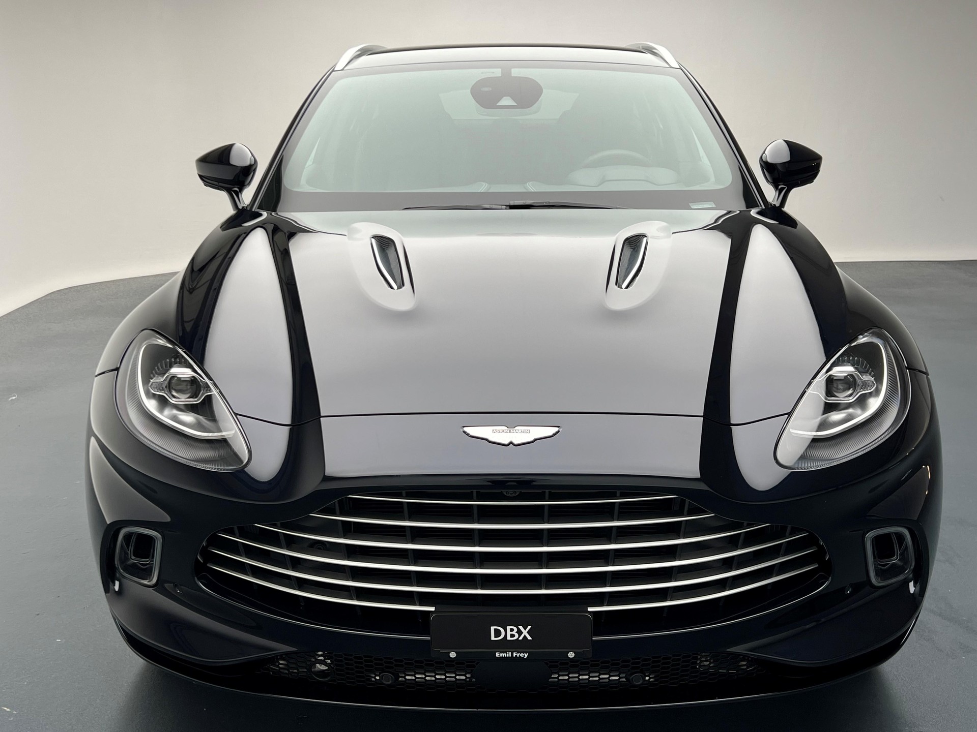 ASTON MARTIN DBX 4.0 V8 Bi-Turbo-image-16
