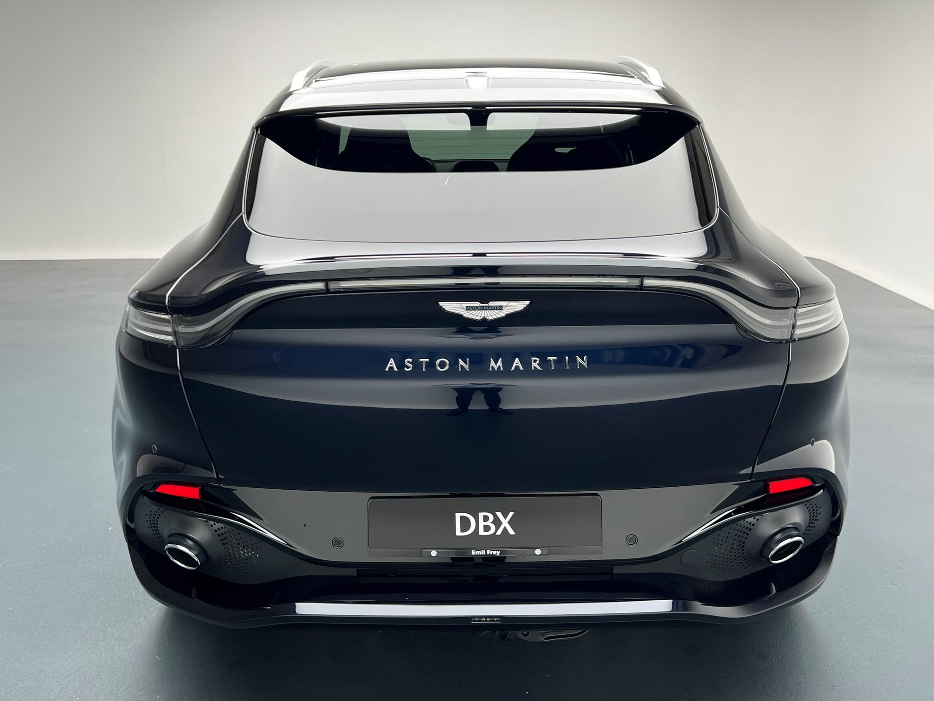 ASTON MARTIN DBX 4.0 V8 Bi-Turbo-image-19