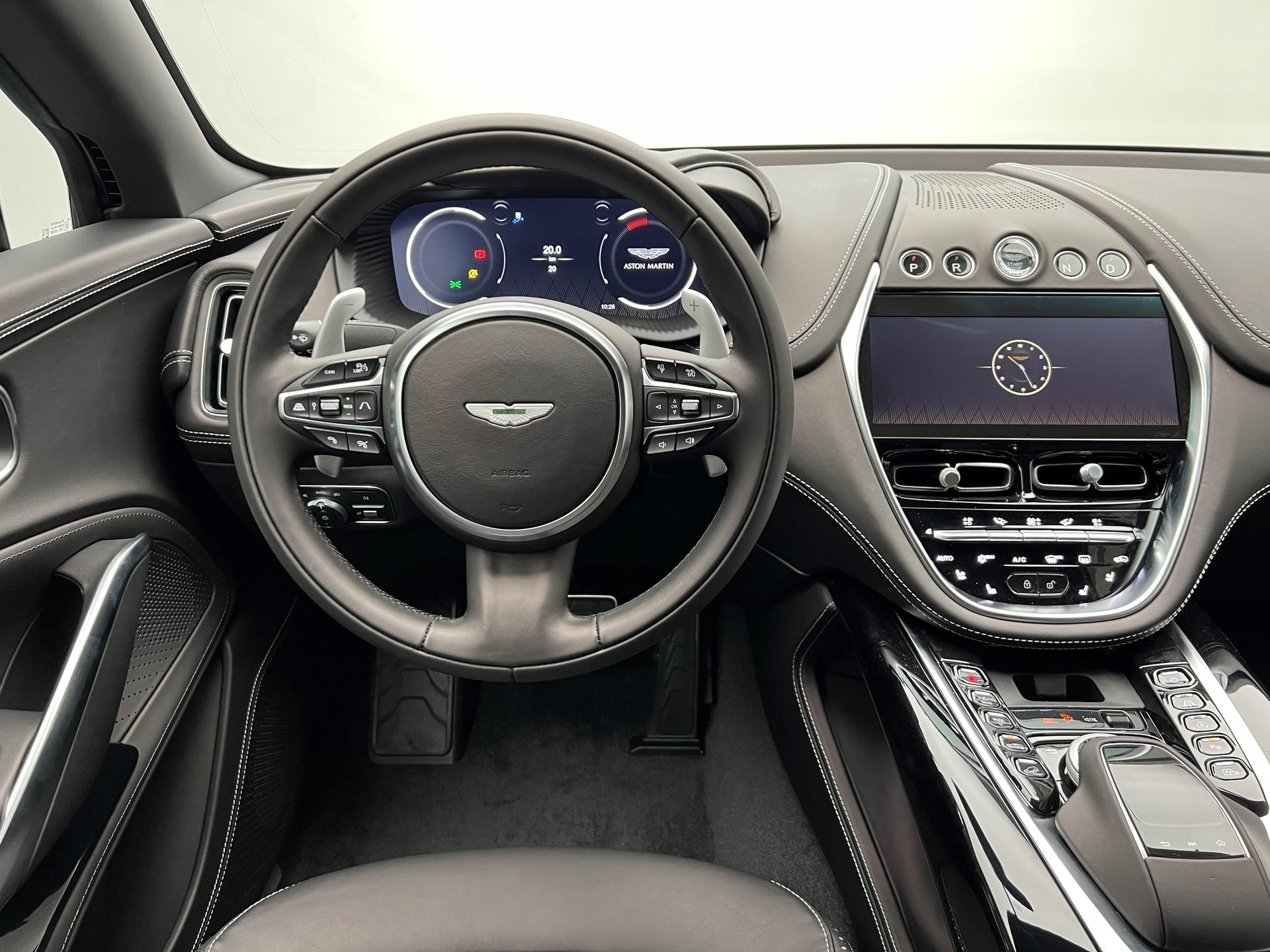 ASTON MARTIN DBX 4.0 V8 Bi-Turbo-image-9