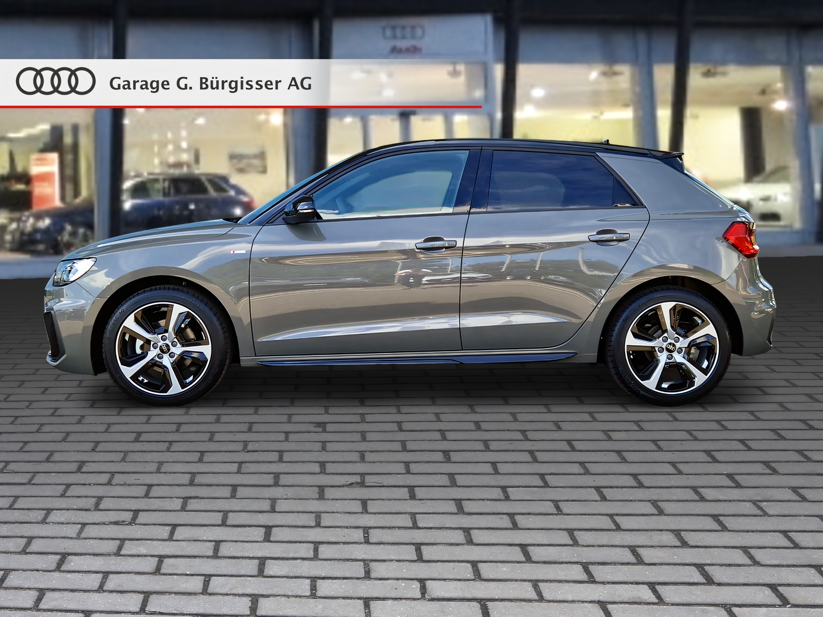 AUDI A1 Sportback 30 TFSI S Line Attraction S-tronic Chronosgrau Metallic-image-2